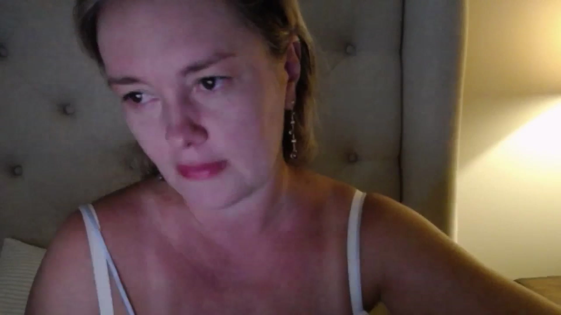 Gallery image thumbnail from J0llye's myfreecams stream on, 08/15/2025, 19:05 image 6 of 20