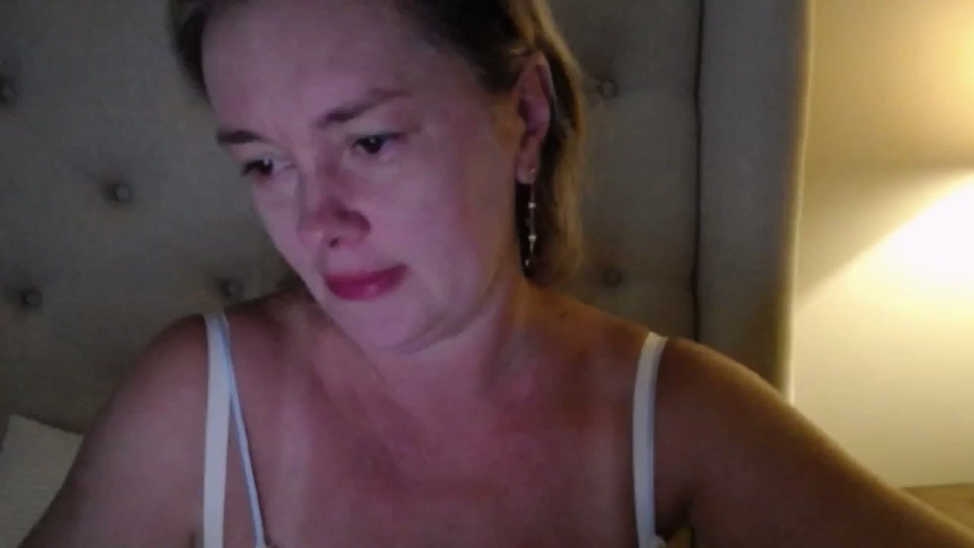 Gallery image thumbnail from J0llye's myfreecams stream on, 08/15/2025, 19:05 image 1 of 20