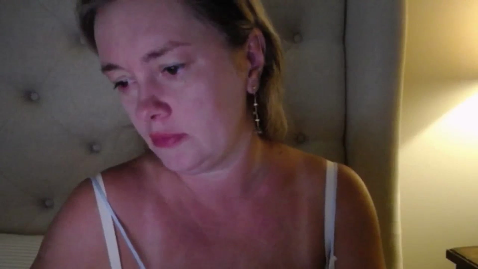 Gallery image thumbnail from J0llye's myfreecams stream on, 08/15/2025, 19:05 image 12 of 20