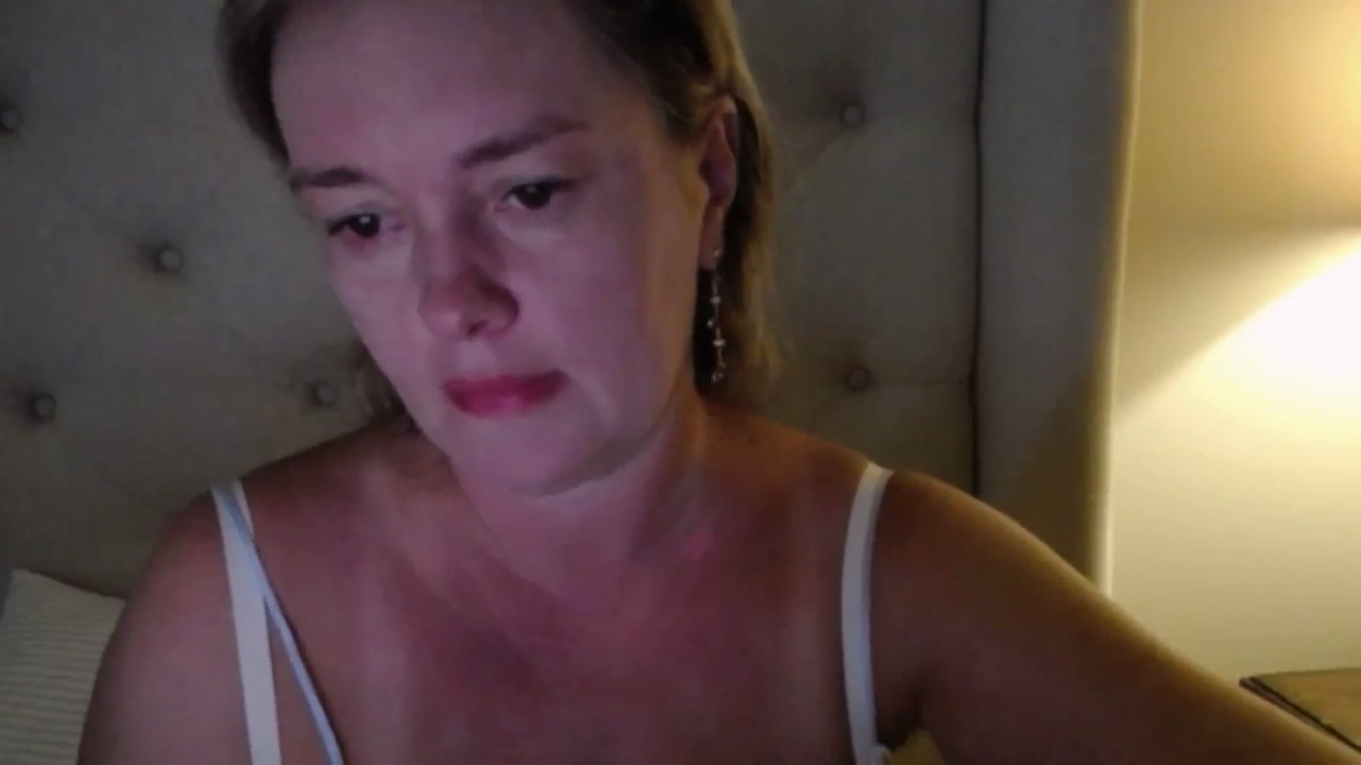Gallery image thumbnail from J0llye's myfreecams stream on, 08/15/2025, 19:05 image 9 of 20
