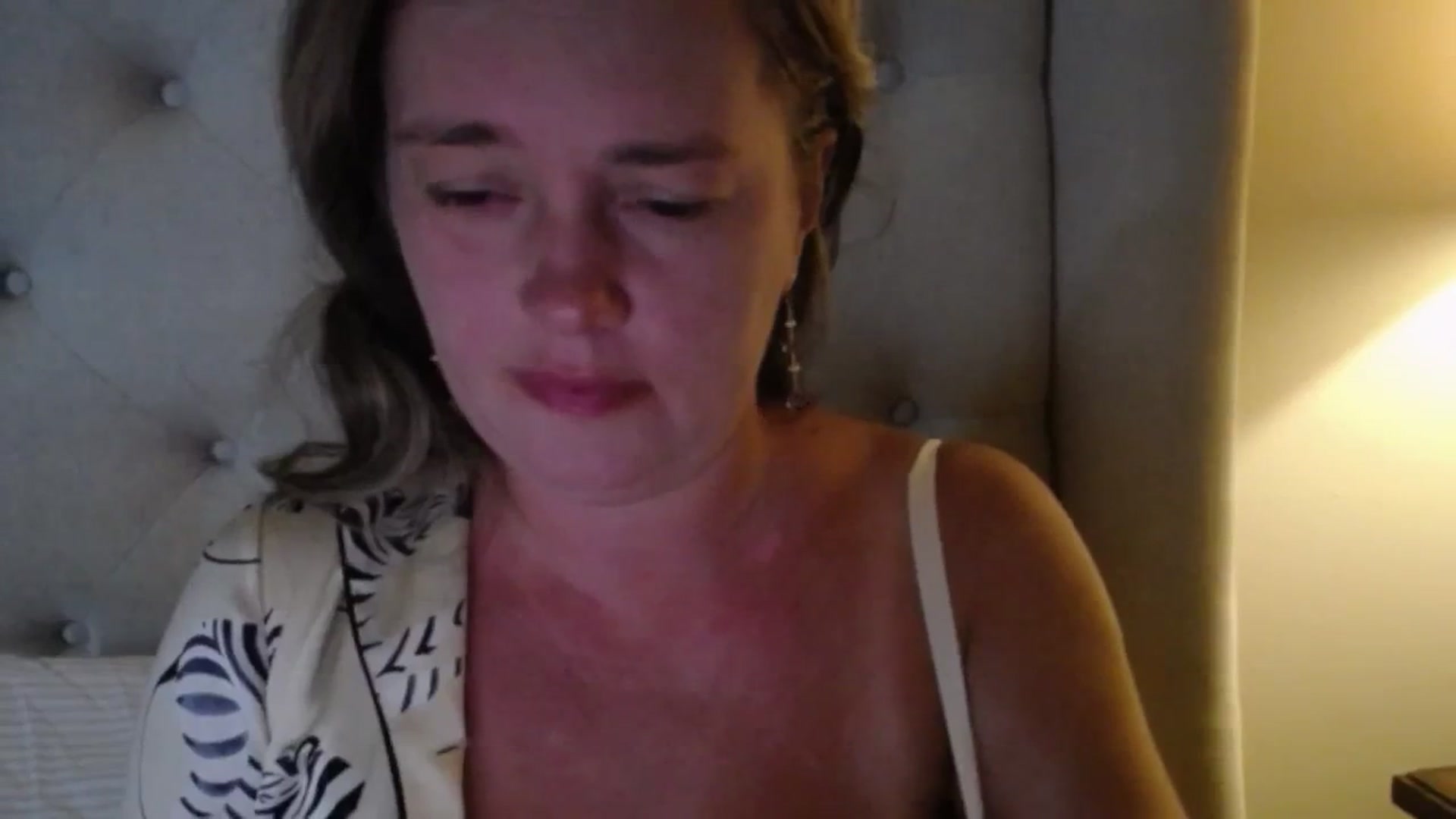 Gallery image thumbnail from J0llye's myfreecams stream on, 08/17/2025, 20:18 image 16 of 20