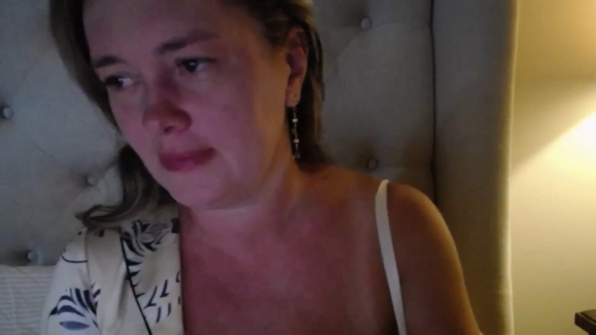 Gallery image thumbnail from J0llye's myfreecams stream on, 08/17/2025, 20:18 image 17 of 20