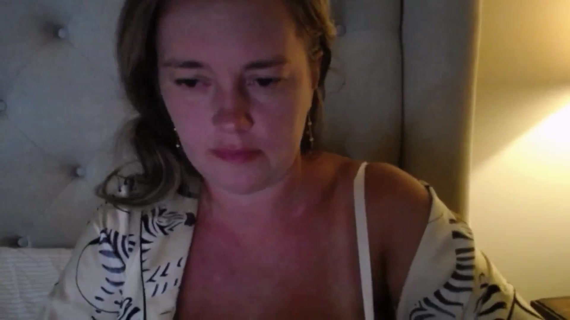 Gallery image thumbnail from J0llye's myfreecams stream on, 08/17/2025, 20:18 image 18 of 20
