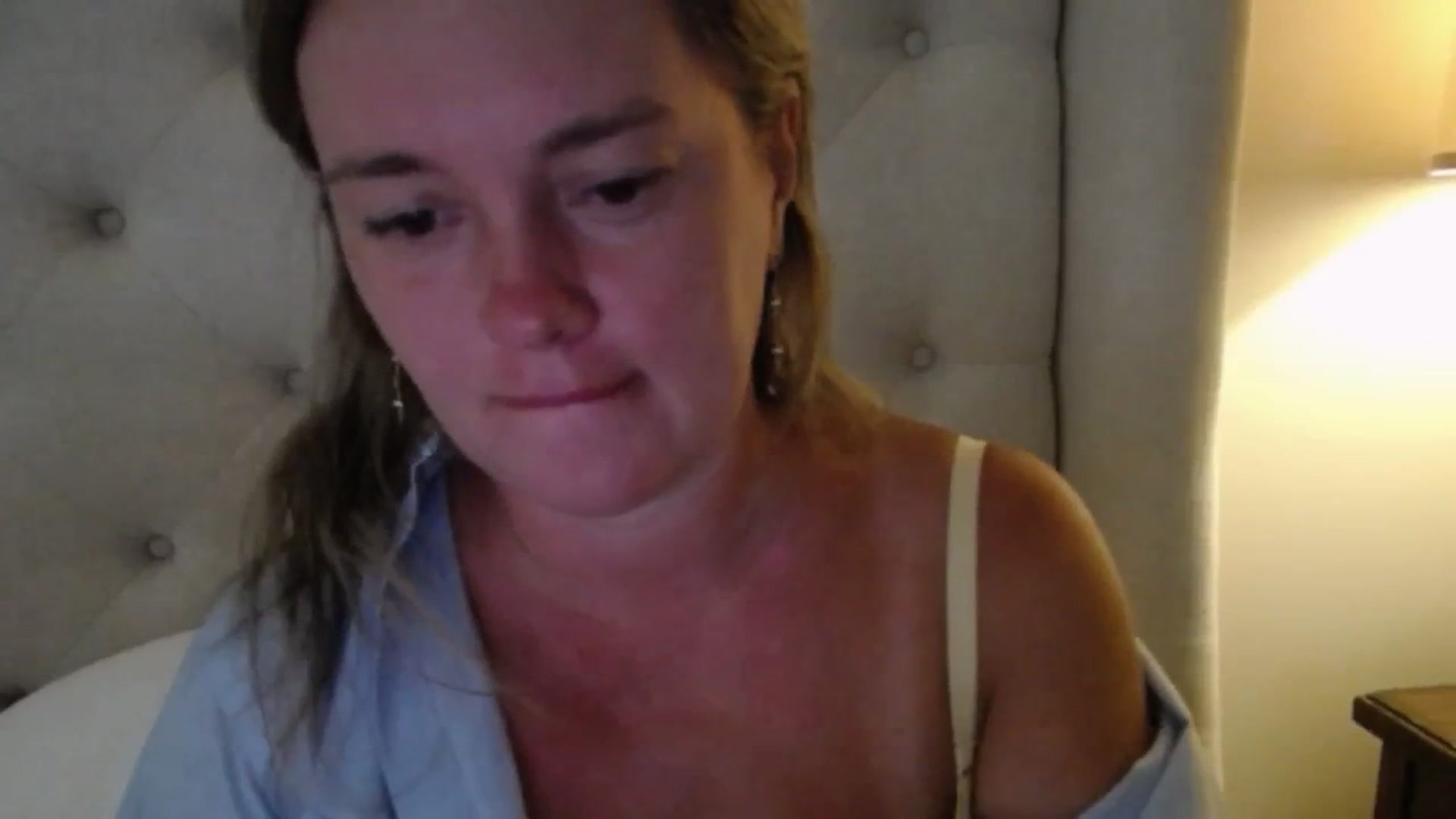 Gallery image thumbnail from J0llye's myfreecams stream on, 08/19/2025, 15:57 image 11 of 20