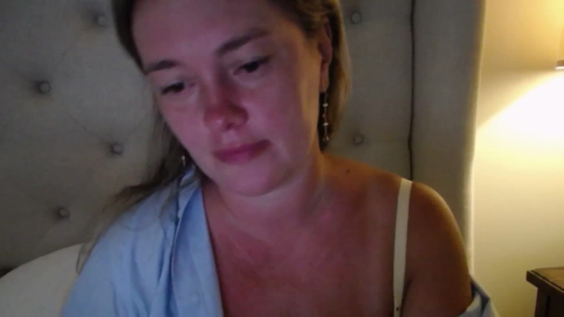 Gallery image thumbnail from J0llye's myfreecams stream on, 08/19/2025, 15:57 image 13 of 20
