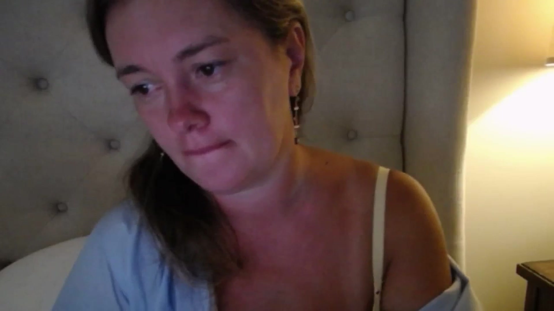 Gallery image thumbnail from J0llye's myfreecams stream on, 08/19/2025, 15:57 image 12 of 20