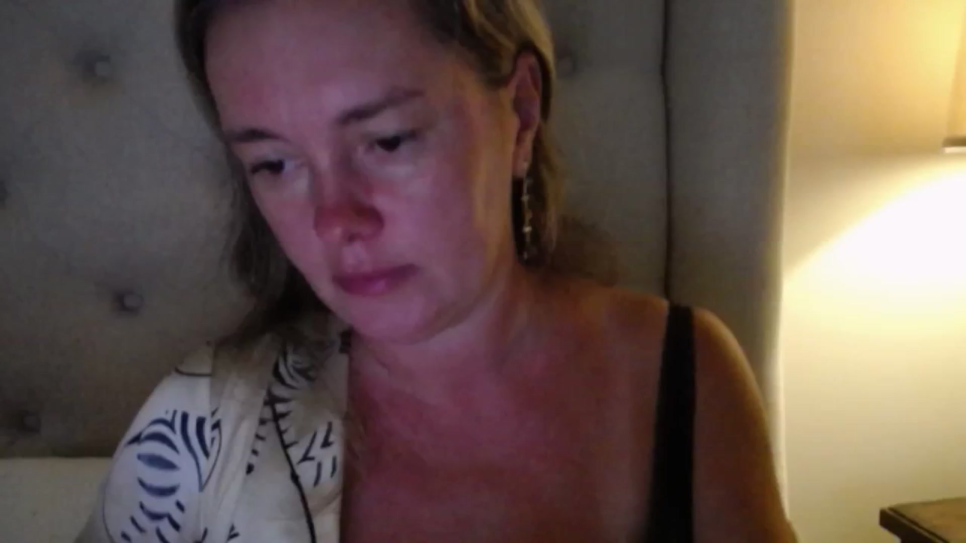 Gallery image thumbnail from J0llye's myfreecams stream on, 08/20/2025, 16:18 image 9 of 20