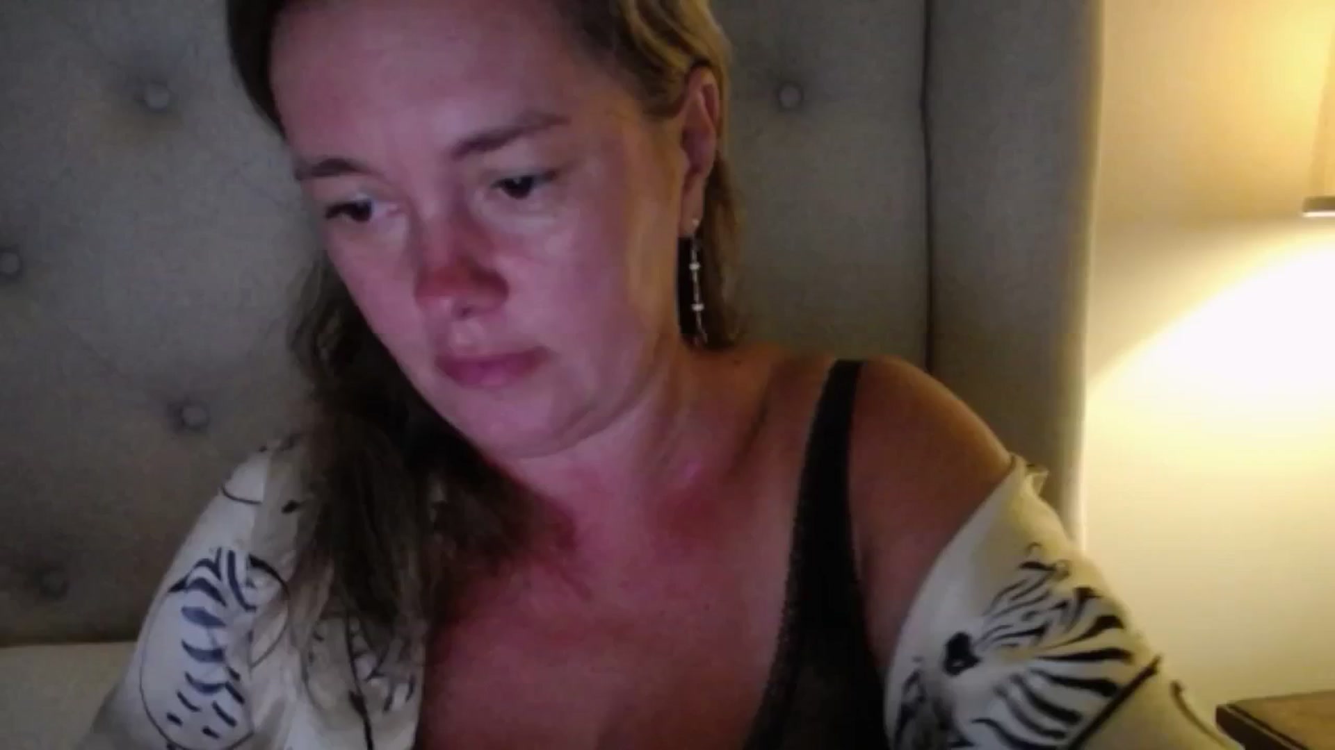Gallery image thumbnail from J0llye's myfreecams stream on, 08/20/2025, 16:18 image 17 of 20