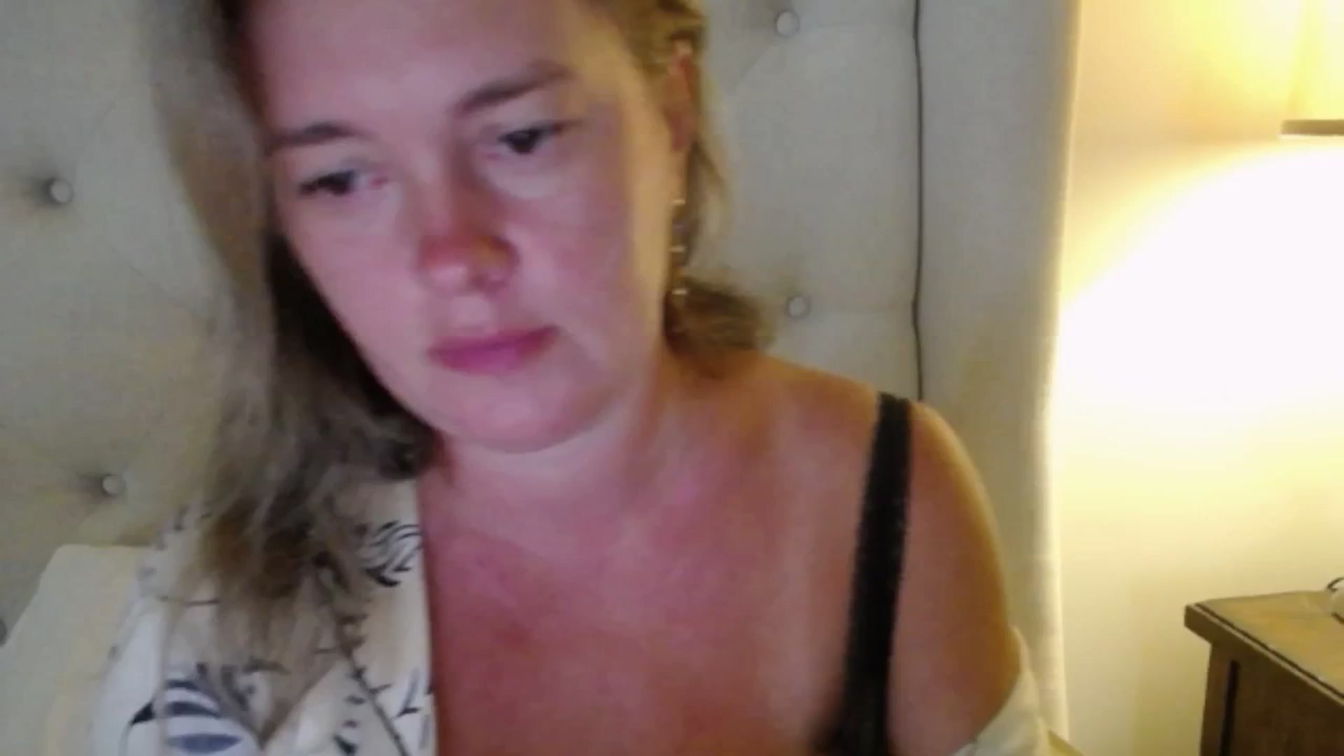 Gallery image thumbnail from J0llye's myfreecams stream on, 08/20/2025, 18:57 image 7 of 20