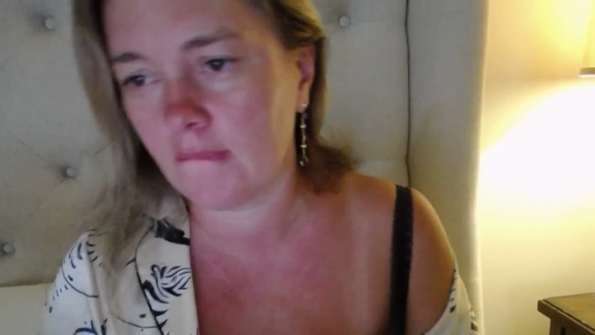 Gallery image thumbnail from J0llye's myfreecams stream on, 08/20/2025, 18:57 image 15 of 20