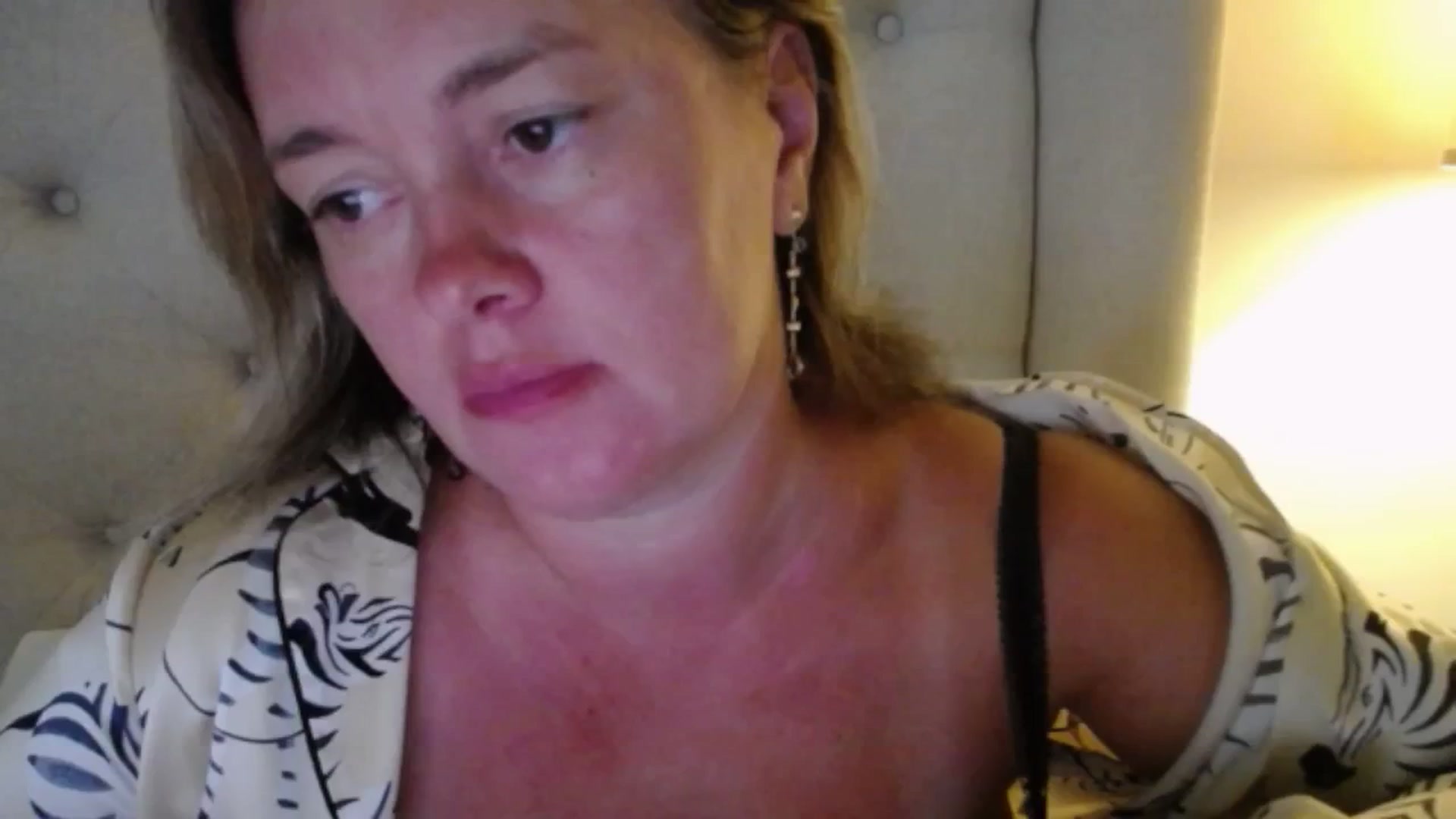 Gallery image thumbnail from J0llye's myfreecams stream on, 08/20/2025, 18:57 image 9 of 20
