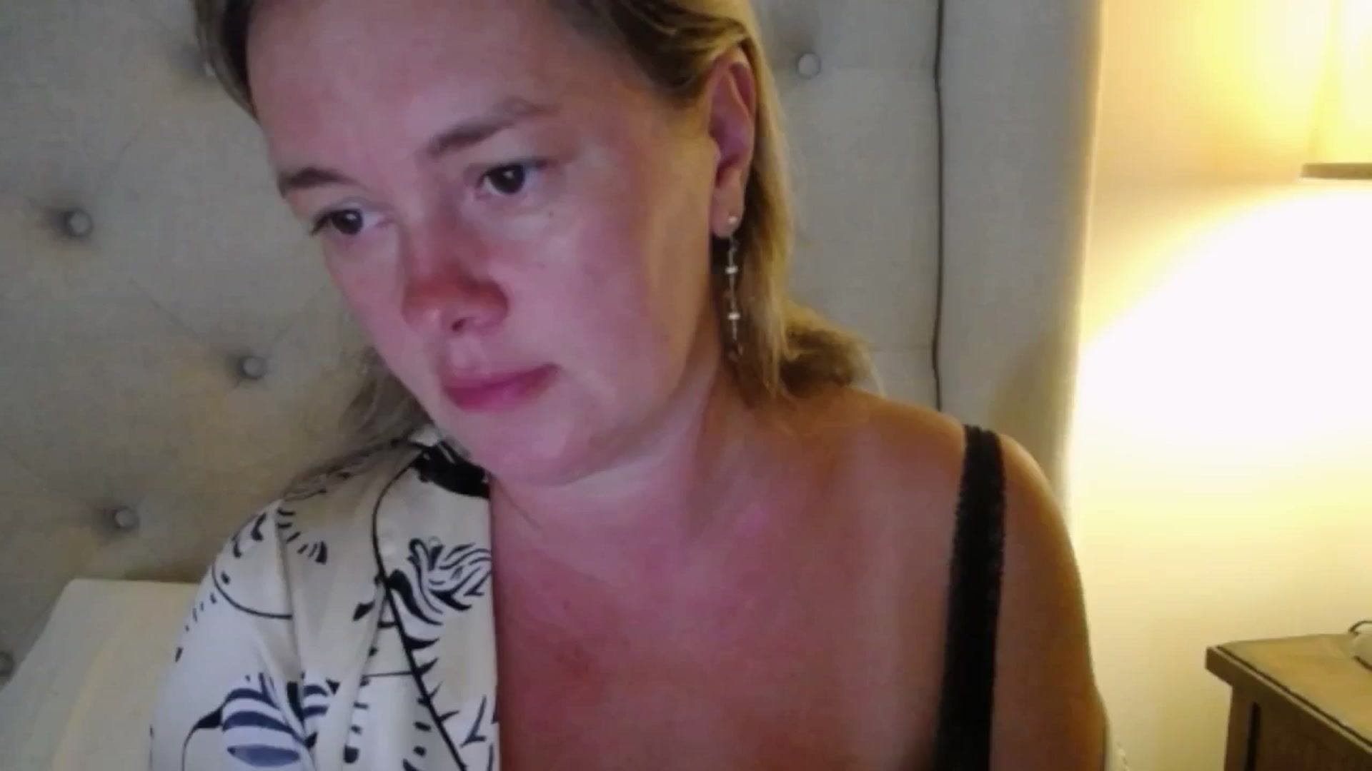 Gallery image thumbnail from J0llye's myfreecams stream on, 08/20/2025, 18:57 image 3 of 20