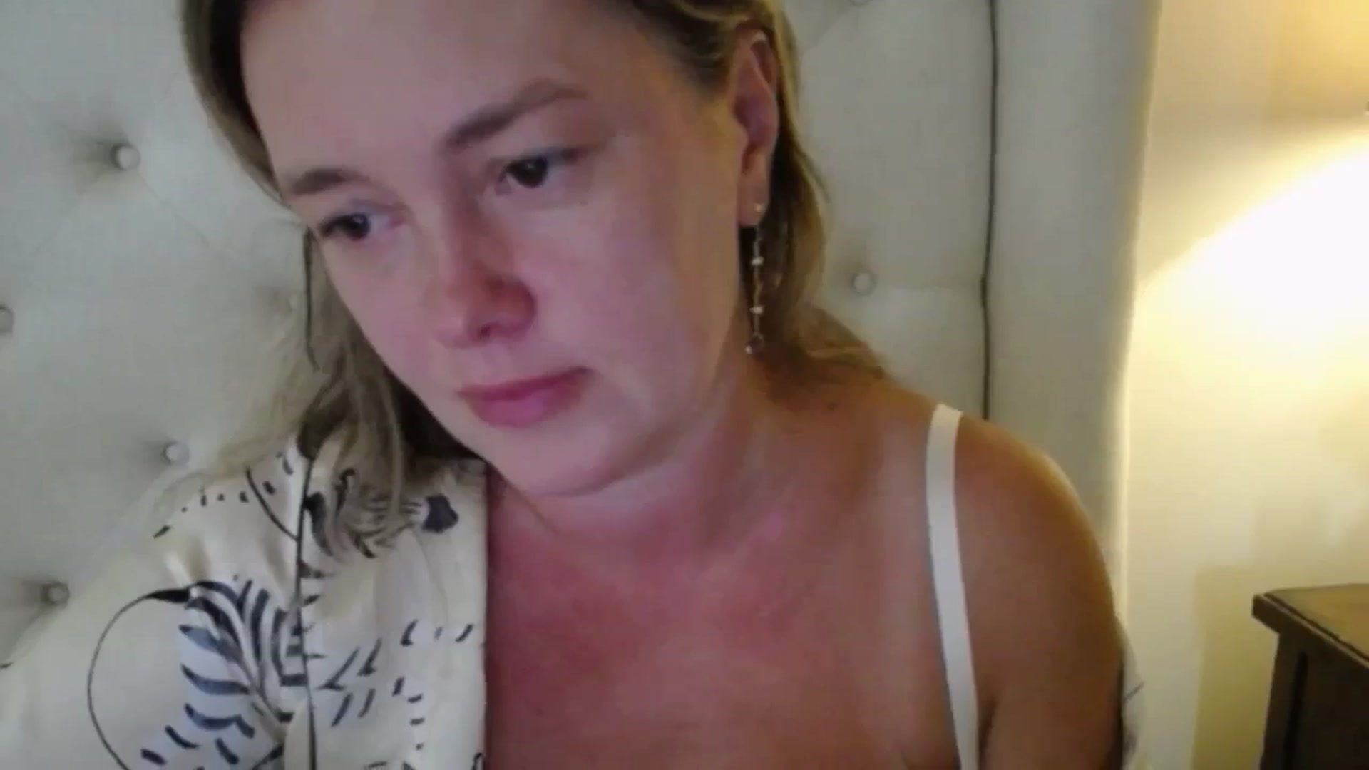 Gallery image thumbnail from J0llye's myfreecams stream on, 08/21/2025, 16:01 image 14 of 20