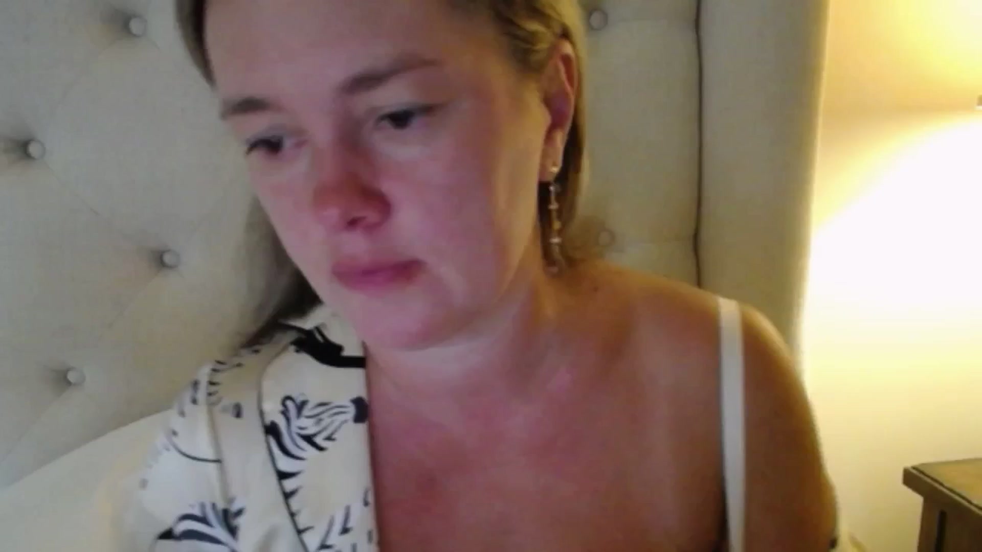 Gallery image thumbnail from J0llye's myfreecams stream on, 08/21/2025, 18:58 image 4 of 20