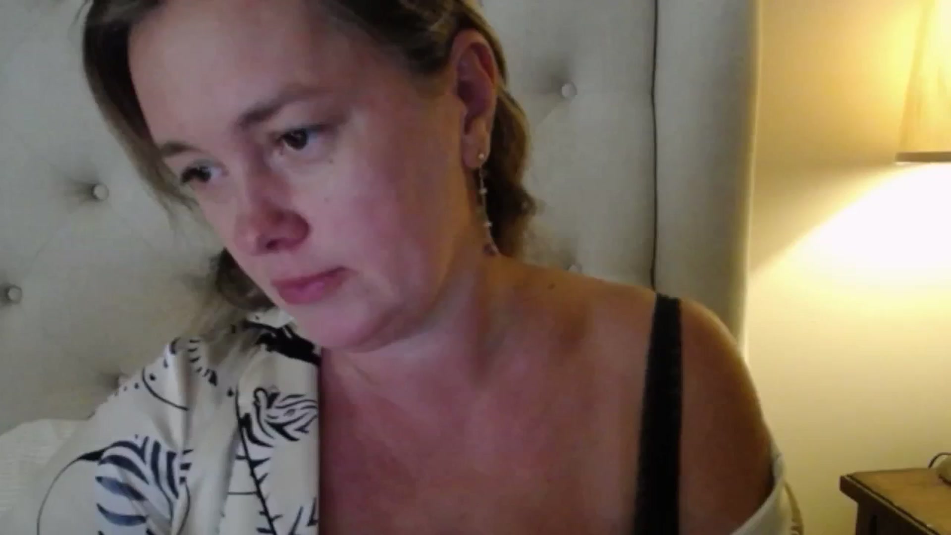 Gallery image thumbnail from J0llye's myfreecams stream on, 08/24/2025, 20:28 image 2 of 20