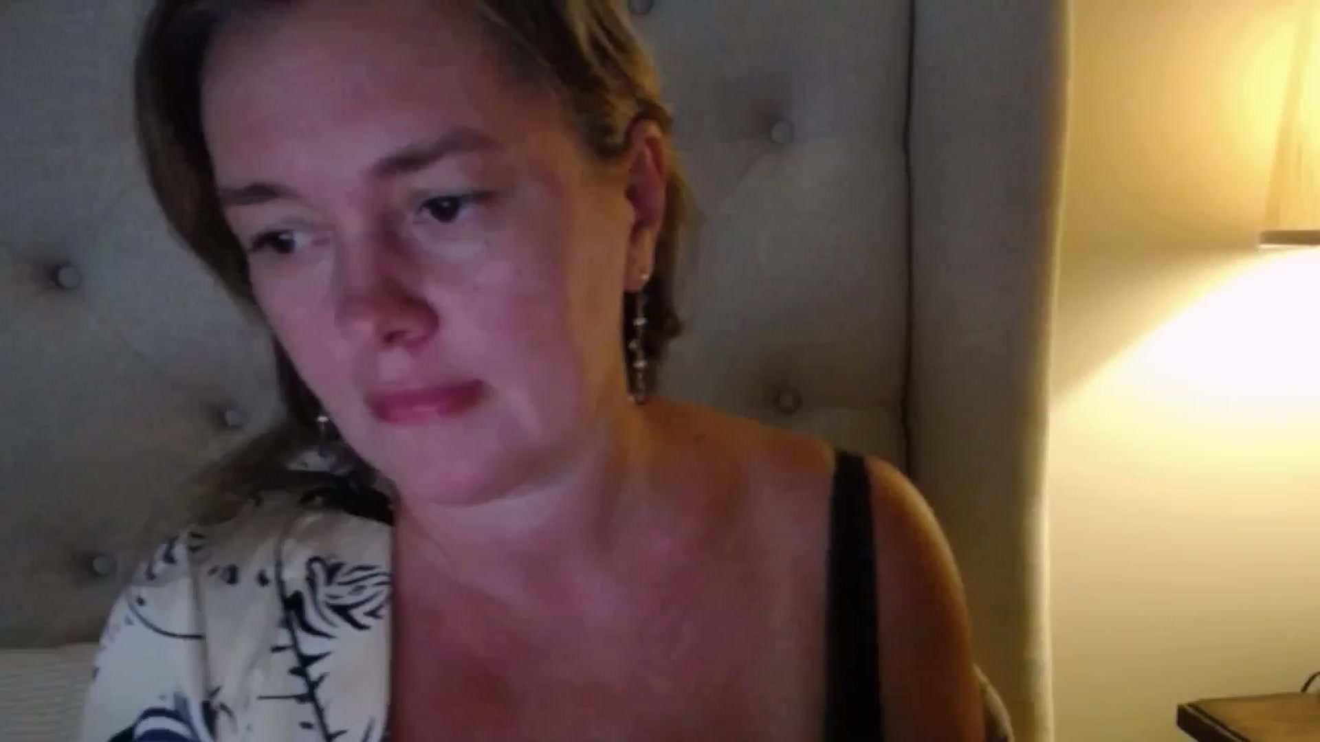 Gallery image thumbnail from J0llye's myfreecams stream on, 08/24/2025, 20:28 image 5 of 20