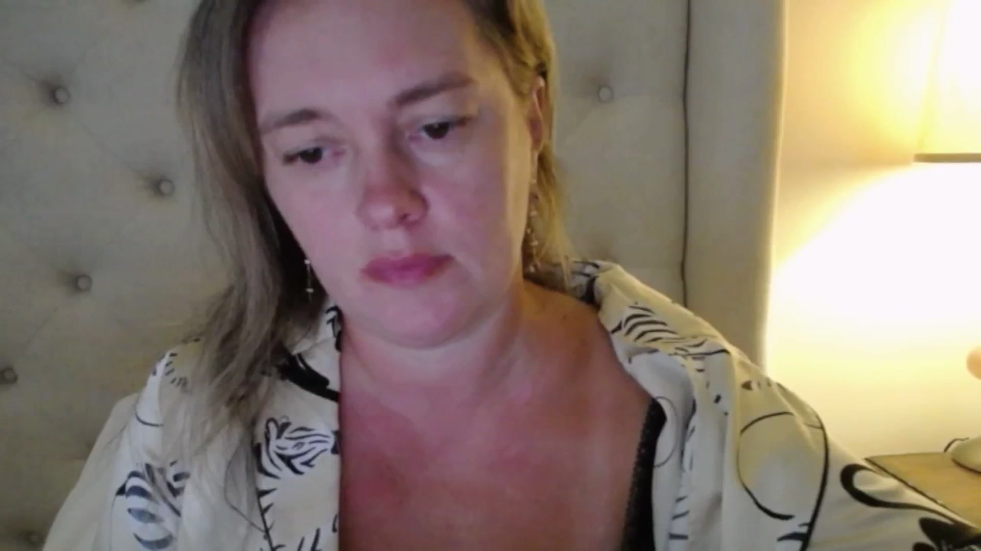 Gallery image thumbnail from J0llye's myfreecams stream on, 08/25/2025, 18:03 image 16 of 20