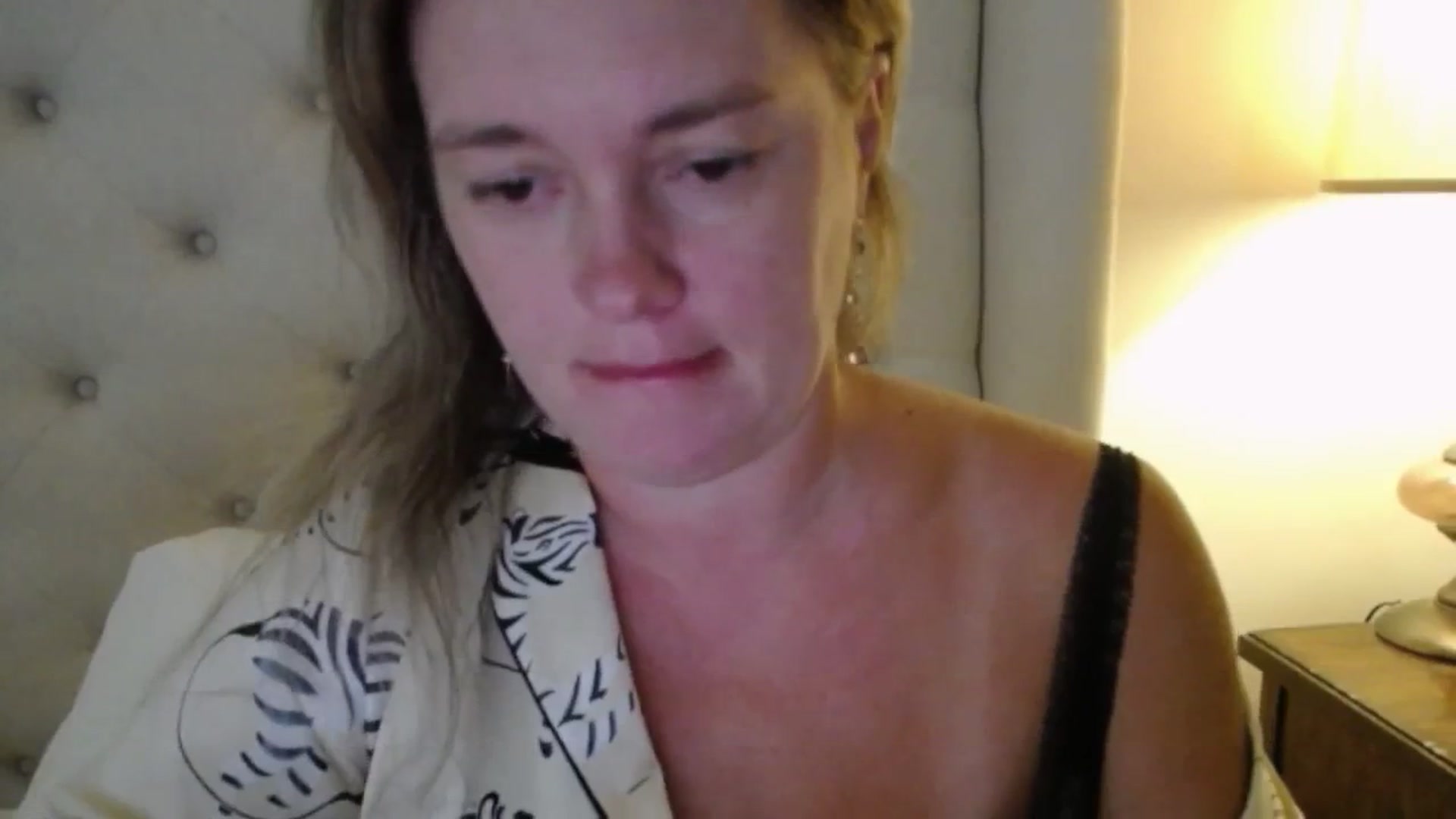 Gallery image thumbnail from J0llye's myfreecams stream on, 08/25/2025, 18:03 image 7 of 20