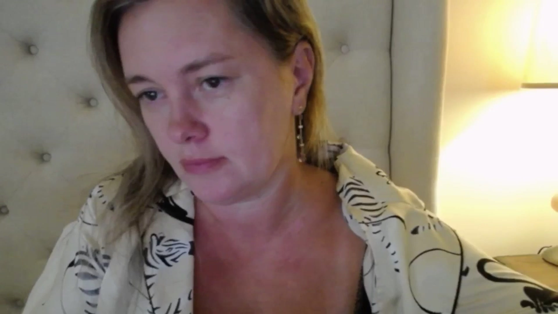 Gallery image thumbnail from J0llye's myfreecams stream on, 08/25/2025, 18:03 image 18 of 20