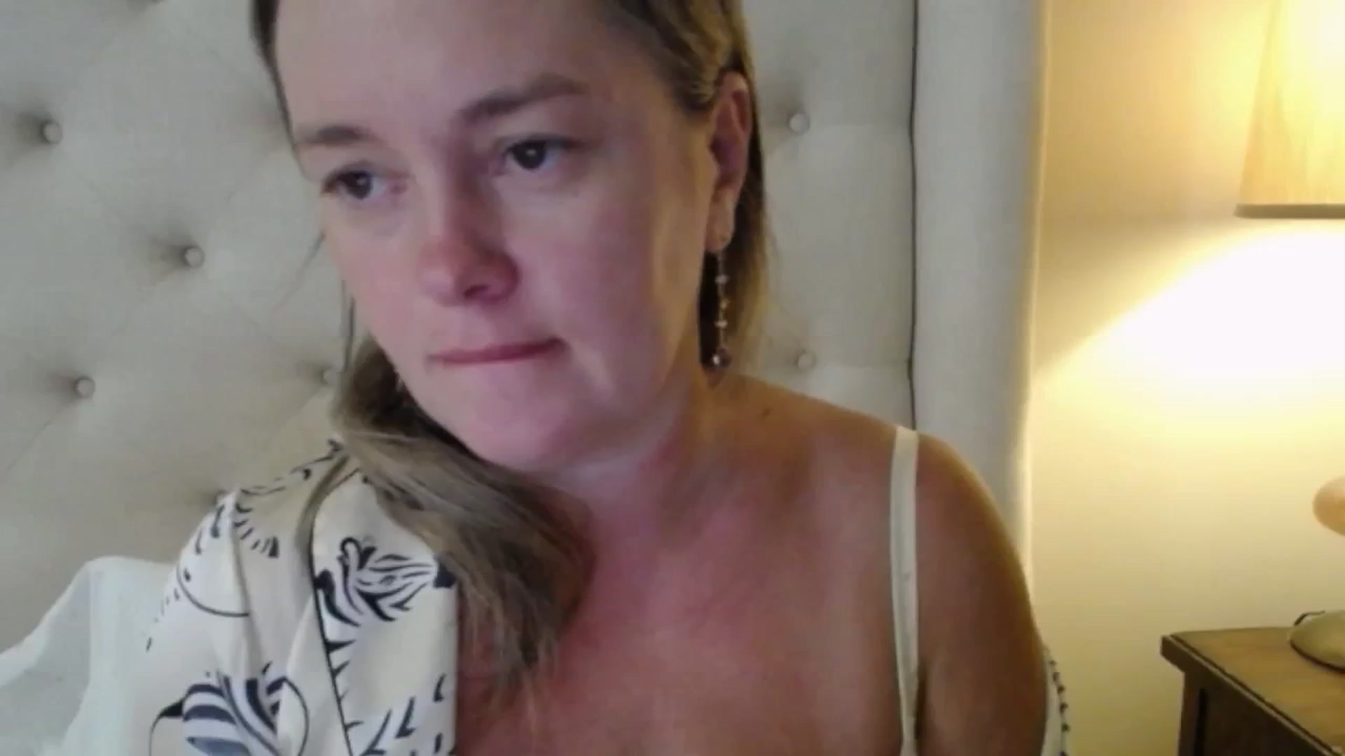 Gallery image thumbnail from J0llye's myfreecams stream on, 08/27/2025, 15:49 image 3 of 20