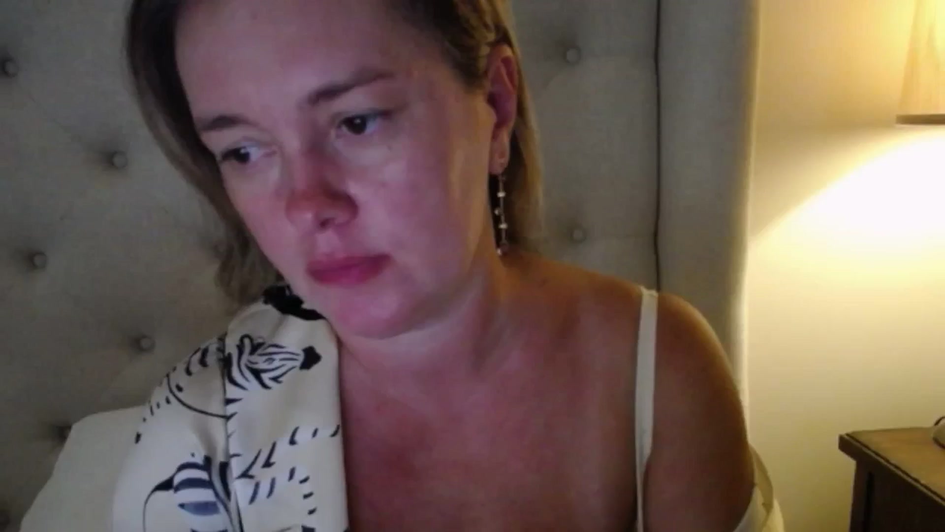 Gallery image thumbnail from J0llye's myfreecams stream on, 08/27/2025, 18:10 image 3 of 20
