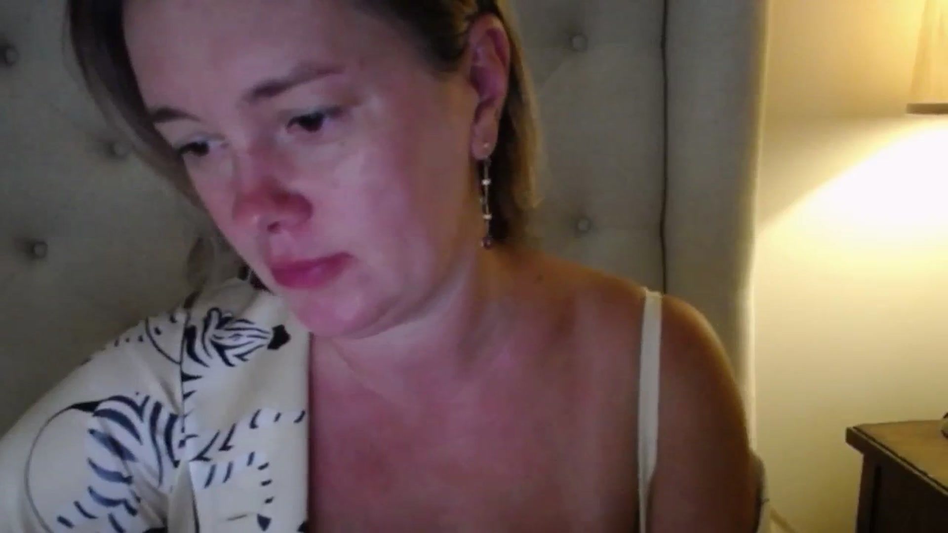Gallery image thumbnail from J0llye's myfreecams stream on, 08/27/2025, 18:10 image 19 of 20