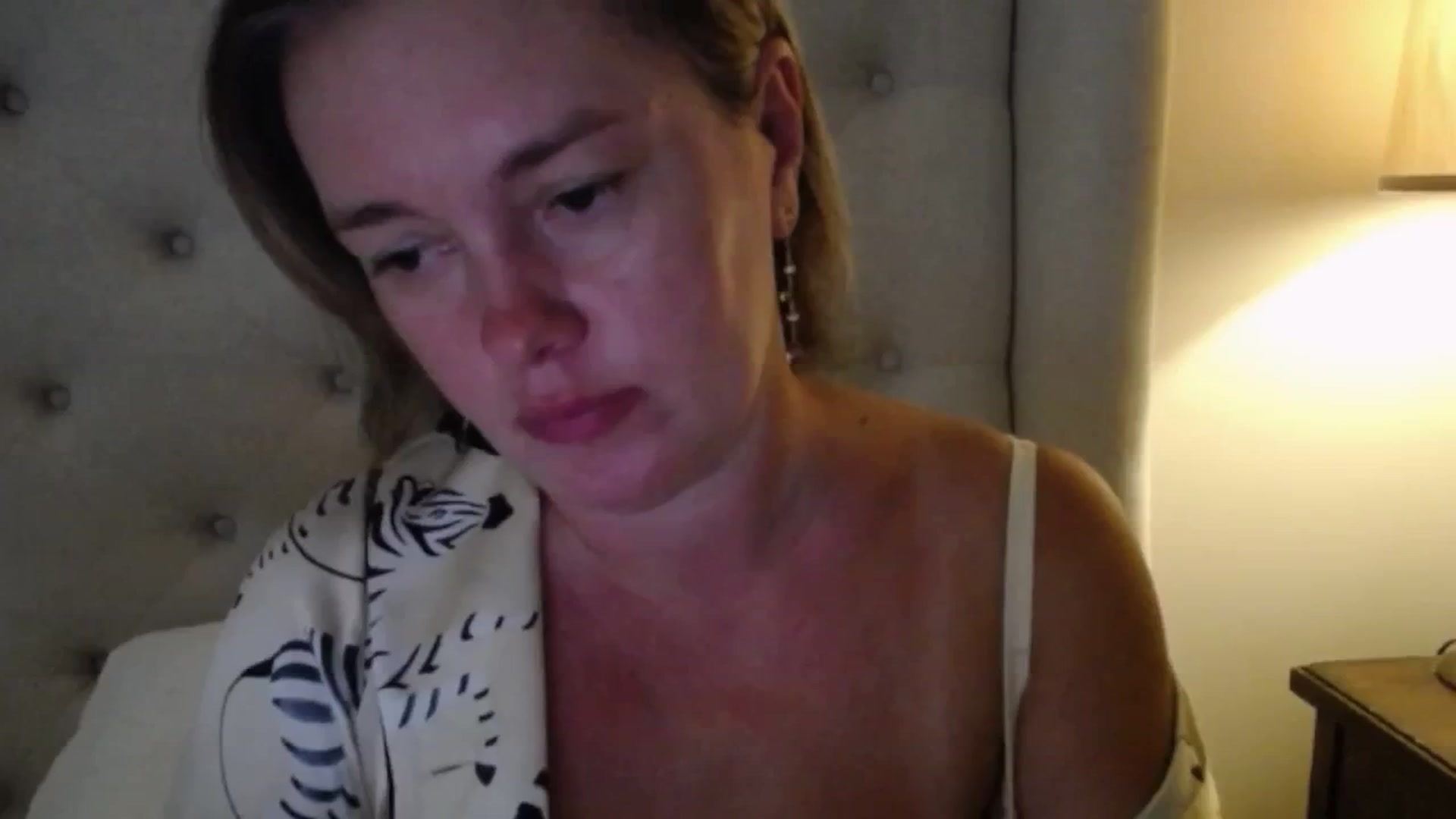 Gallery image thumbnail from J0llye's myfreecams stream on, 08/27/2025, 18:10 image 7 of 20