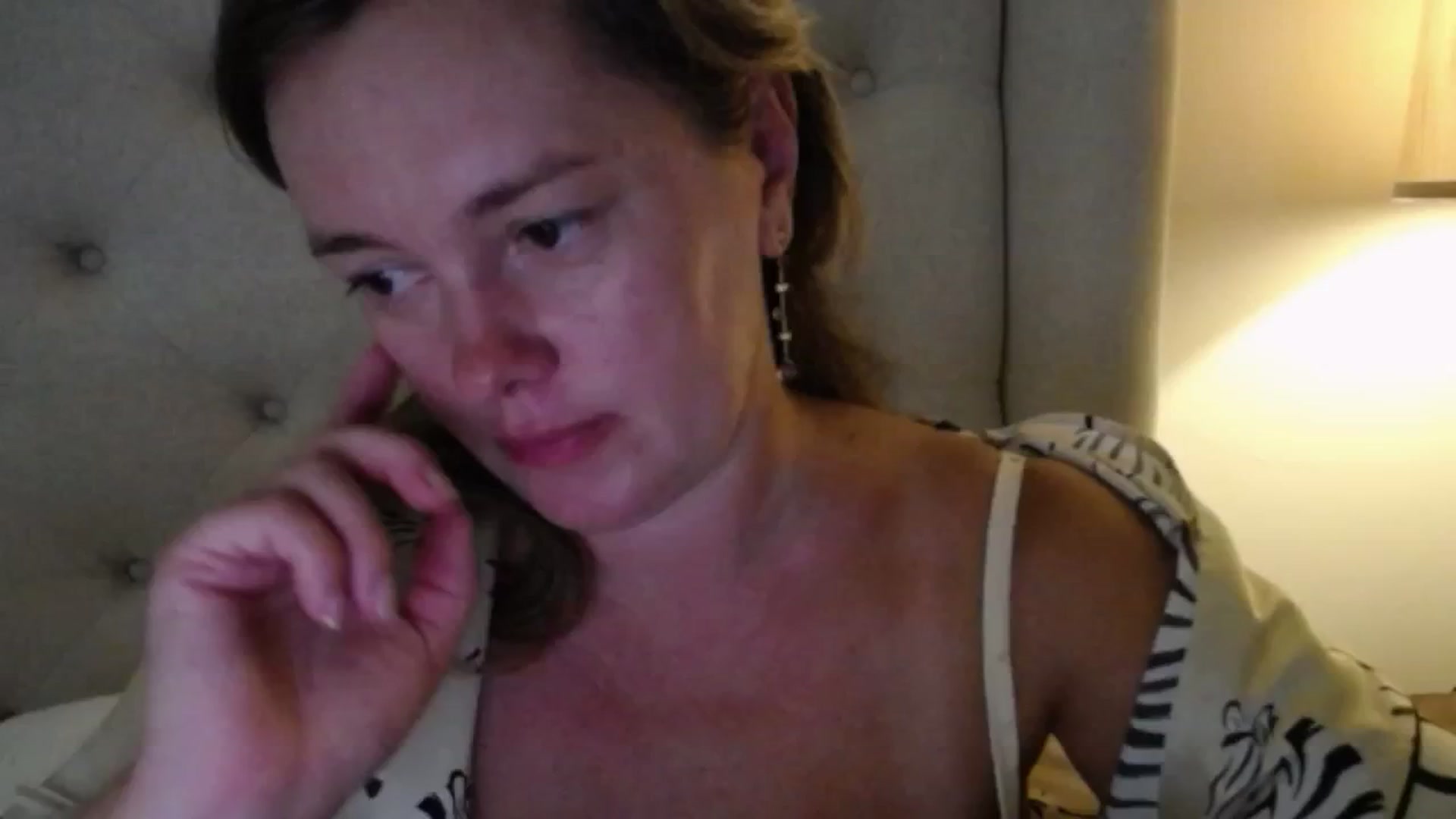Gallery image thumbnail from J0llye's myfreecams stream on, 08/27/2025, 19:22 image 1 of 20