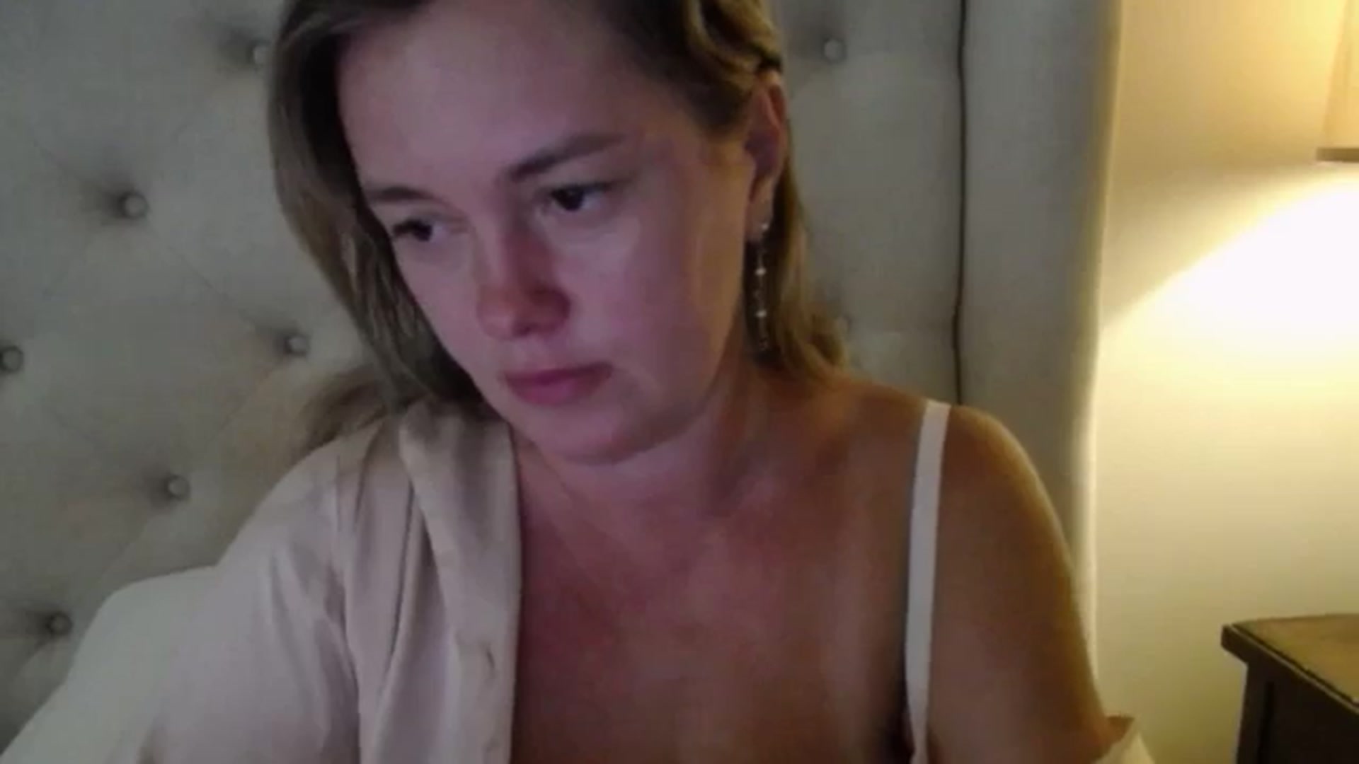 Gallery image thumbnail from J0llye's myfreecams stream on, 08/28/2025, 16:31 image 20 of 20