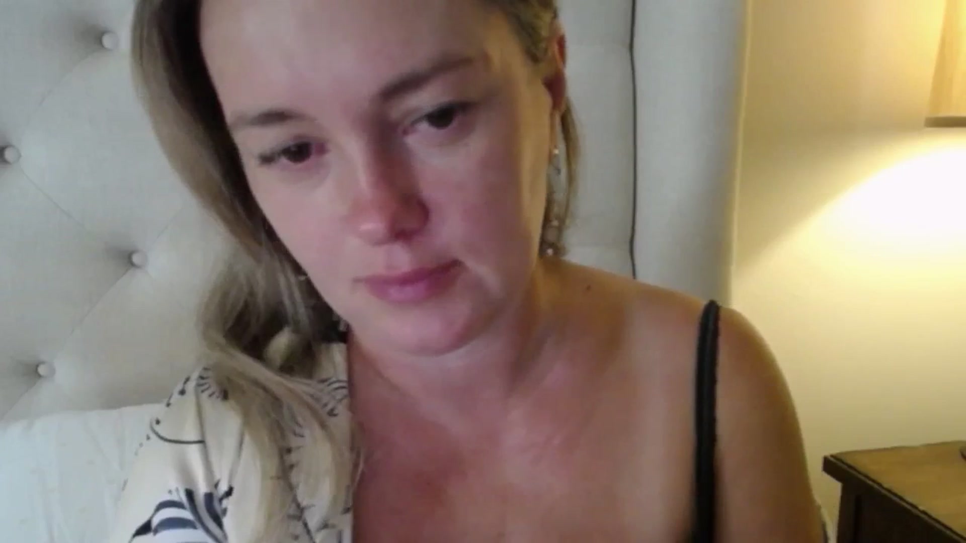 Gallery image thumbnail from J0llye's myfreecams stream on, 08/29/2025, 15:35 image 14 of 20