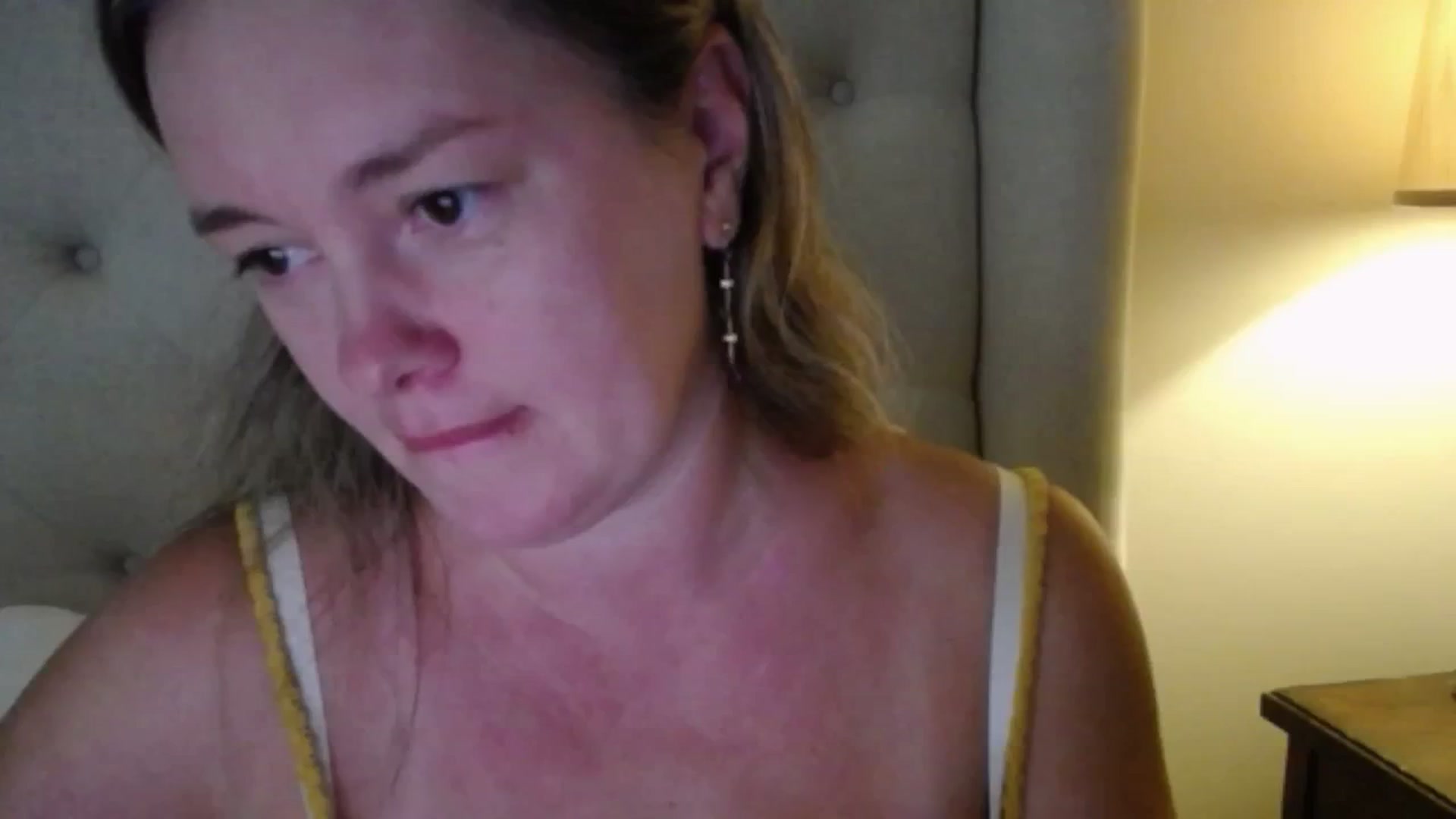 Gallery image thumbnail from J0llye's myfreecams stream on, 09/01/2025, 20:33 image 8 of 20
