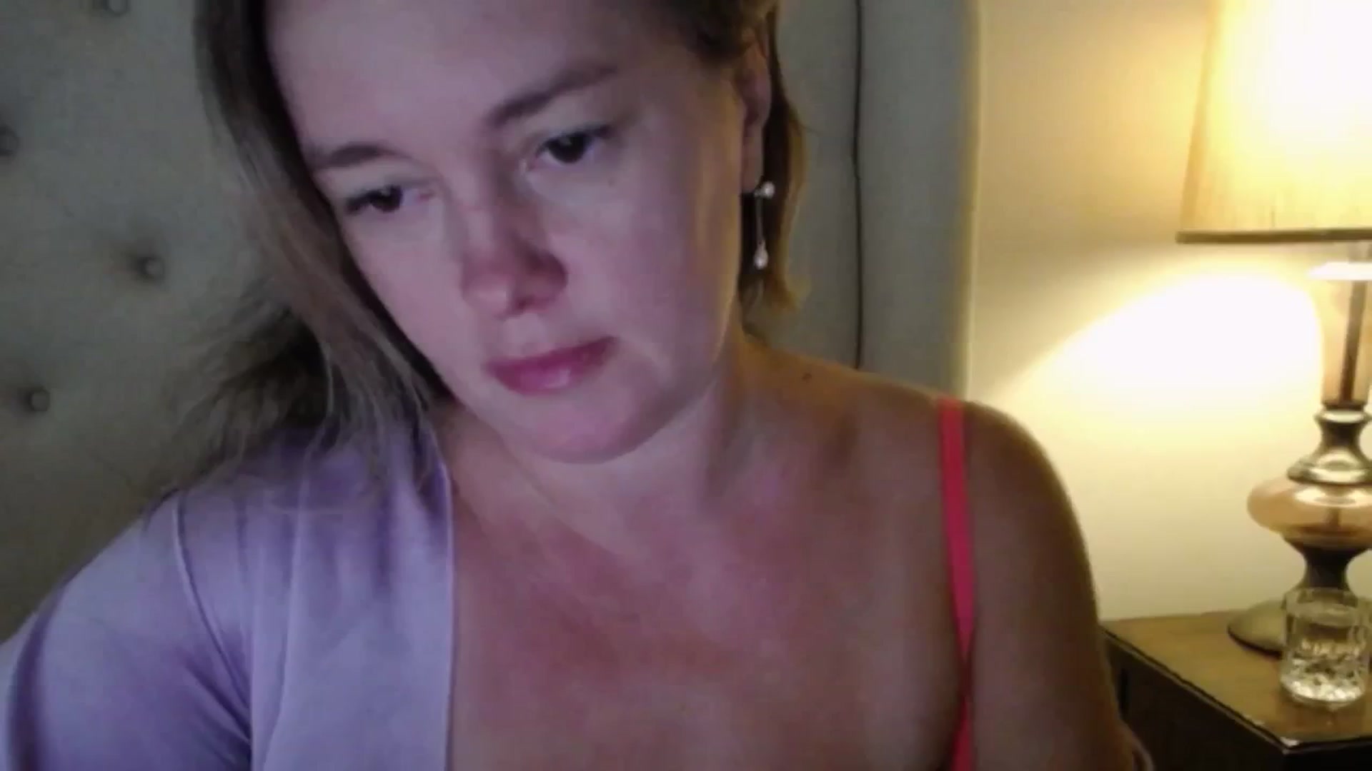 Gallery image thumbnail from J0llye's myfreecams stream on, 09/02/2025, 16:05 image 14 of 20