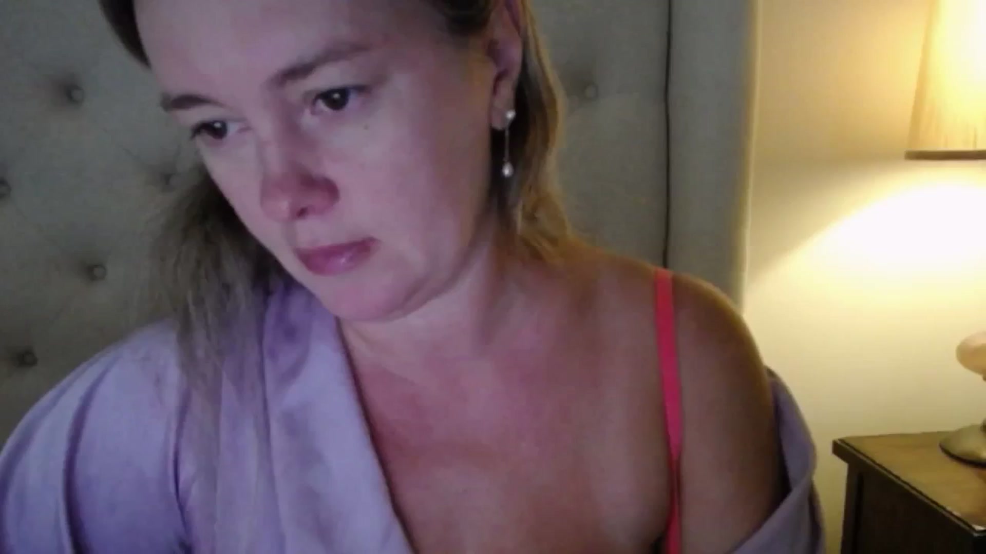 Gallery image thumbnail from J0llye's myfreecams stream on, 09/02/2025, 16:05 image 2 of 20