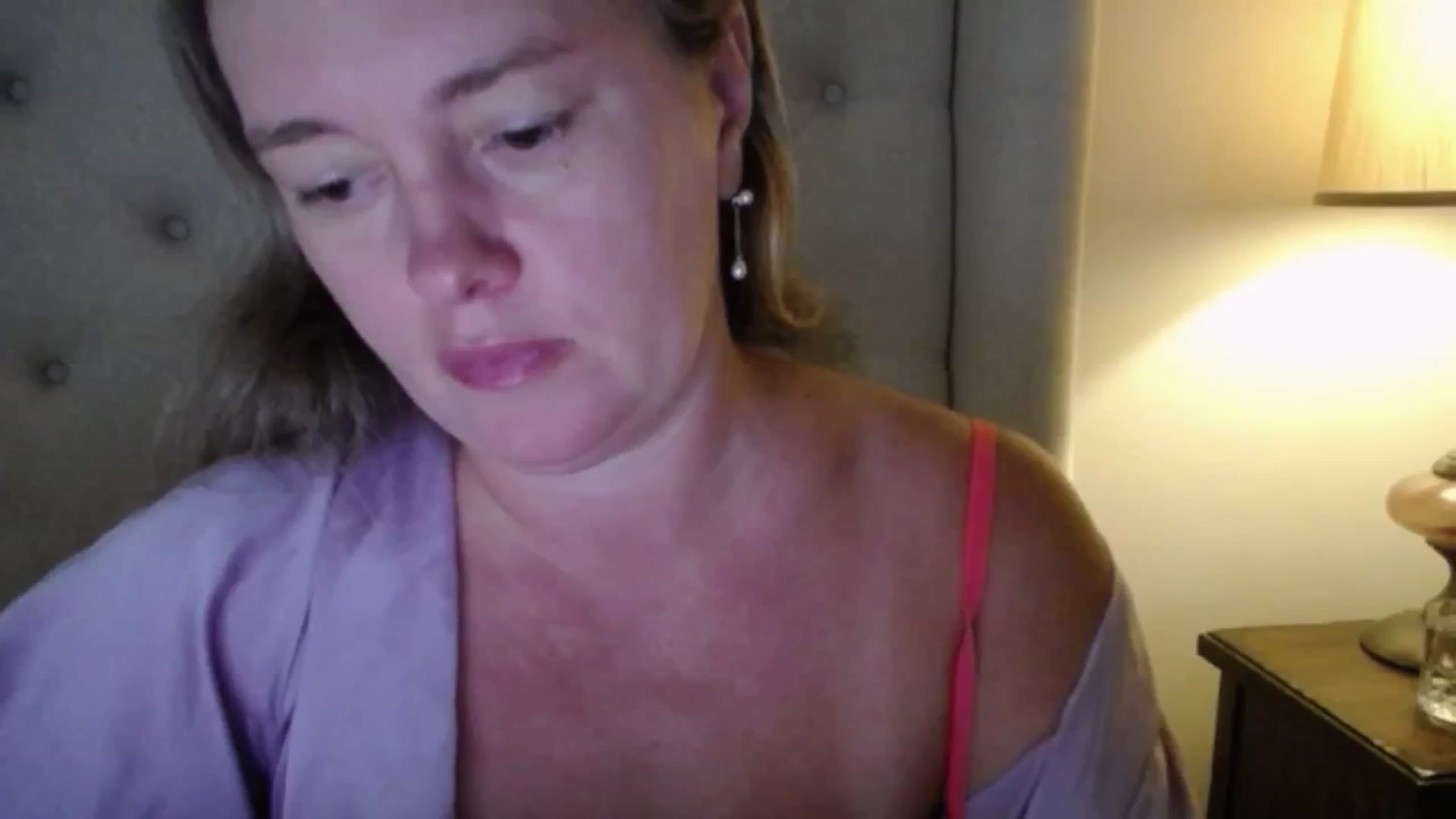 Gallery image thumbnail from J0llye's myfreecams stream on, 09/02/2025, 16:31 image 6 of 20