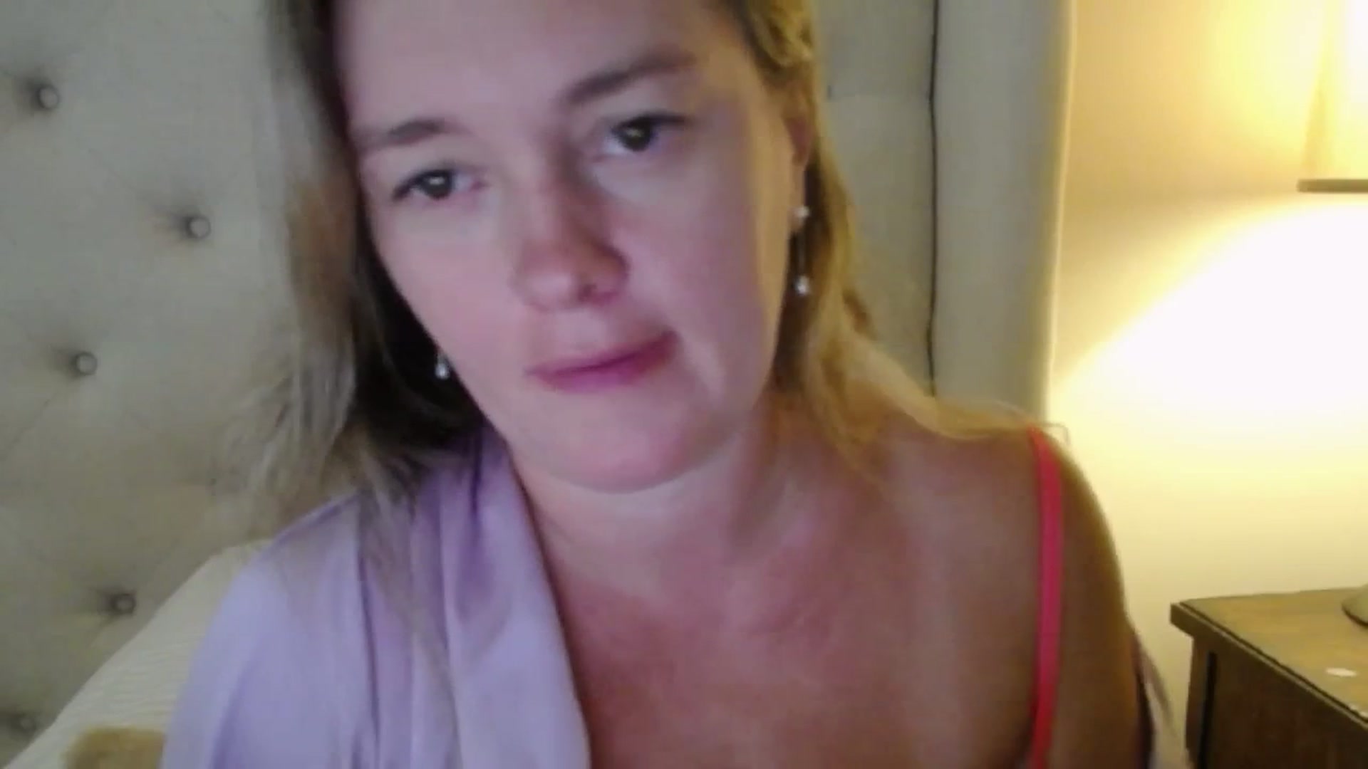 Gallery image thumbnail from J0llye's myfreecams stream on, 09/02/2025, 18:43 image 18 of 20