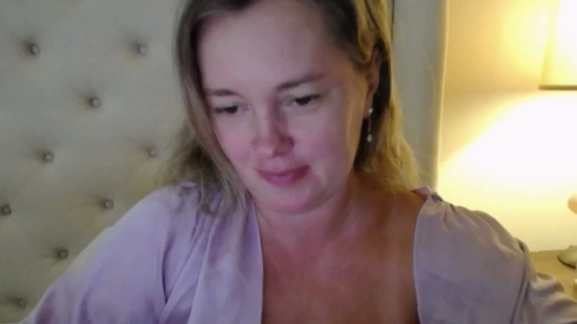 Gallery image thumbnail from J0llye's myfreecams stream on, 09/02/2025, 18:43 image 9 of 20