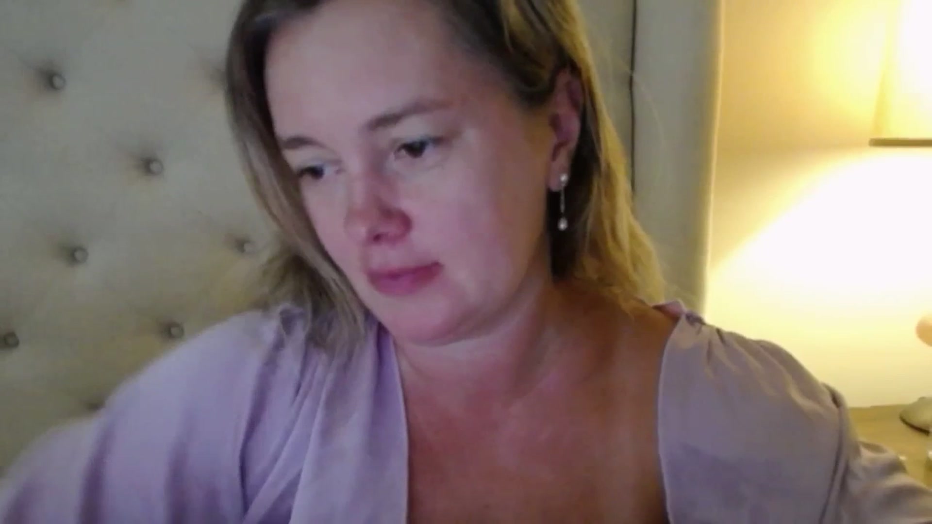 Gallery image thumbnail from J0llye's myfreecams stream on, 09/02/2025, 18:43 image 8 of 20