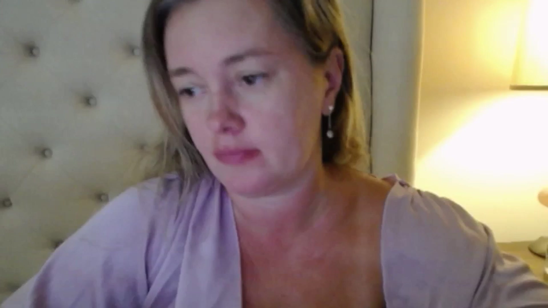 Gallery image thumbnail from J0llye's myfreecams stream on, 09/02/2025, 18:43 image 1 of 20