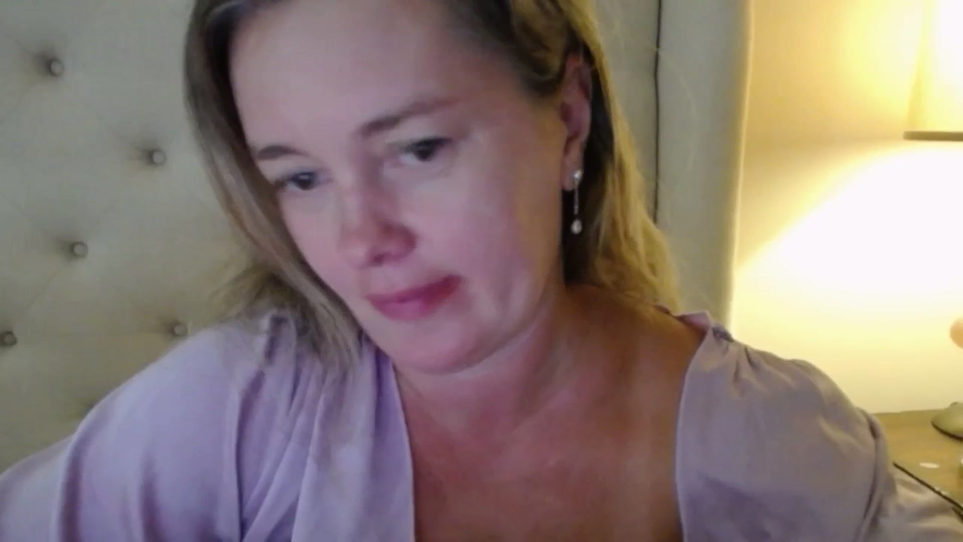 Gallery image thumbnail from J0llye's myfreecams stream on, 09/02/2025, 18:43 image 7 of 20