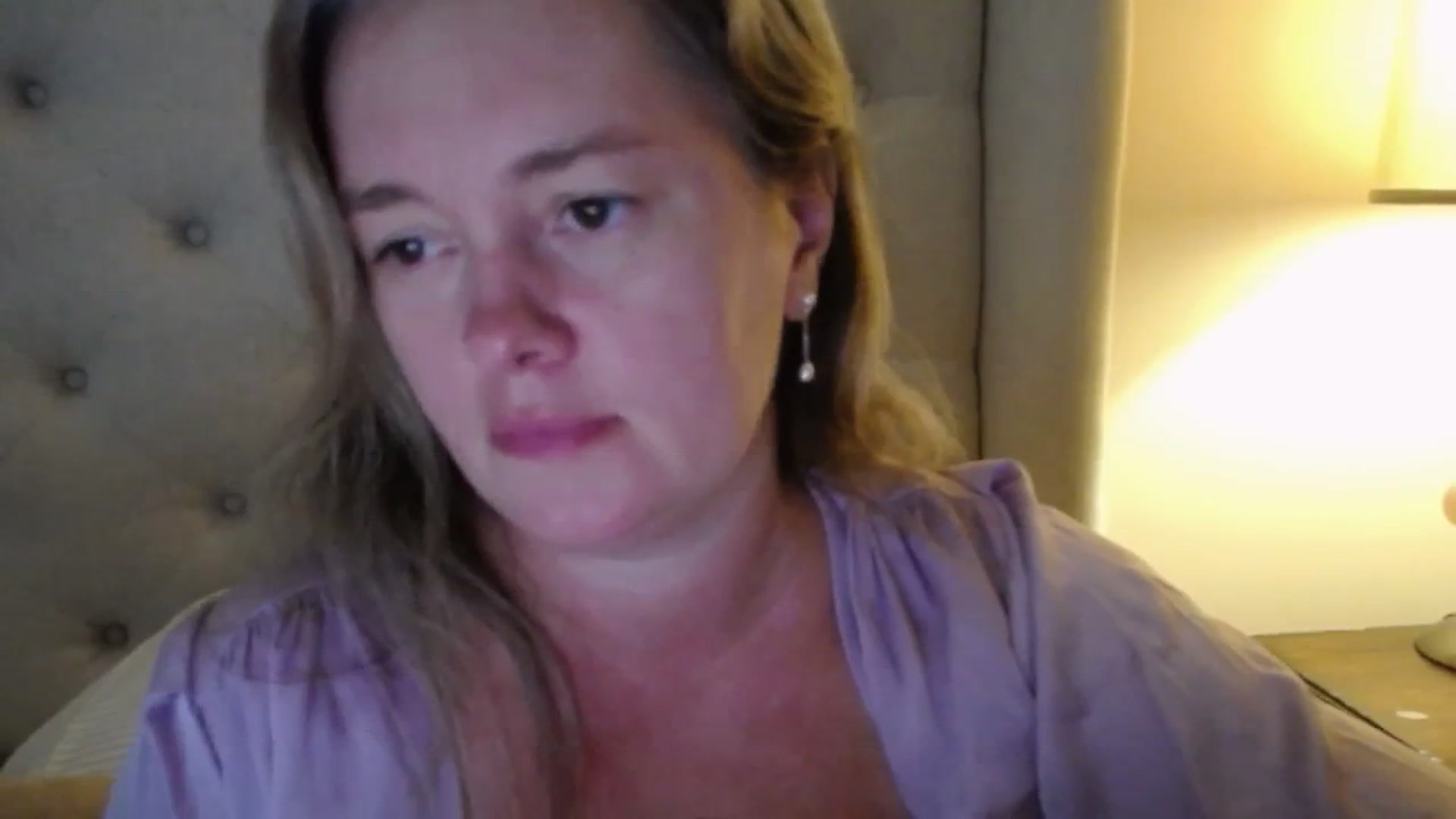 Gallery image thumbnail from J0llye's myfreecams stream on, 09/02/2025, 19:30 image 13 of 20