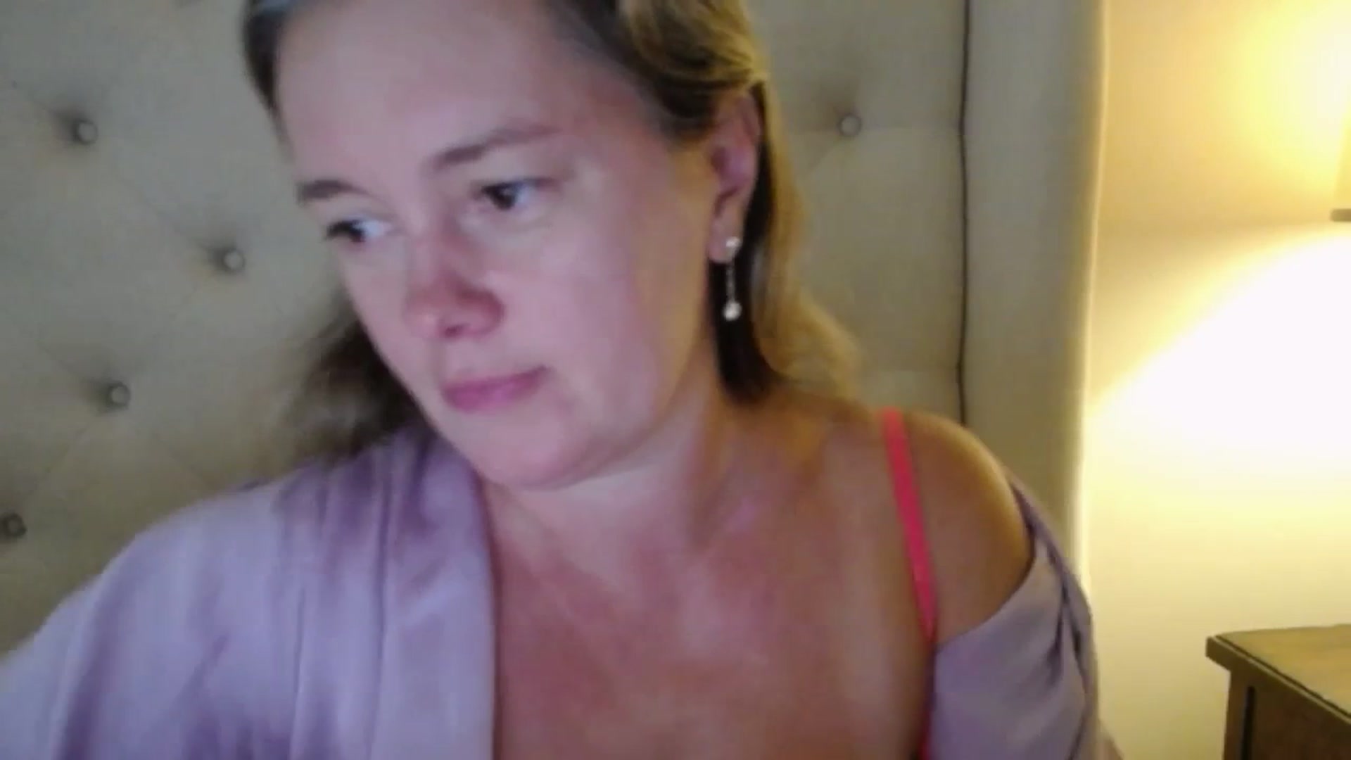 Gallery image thumbnail from J0llye's myfreecams stream on, 09/02/2025, 19:30 image 18 of 20