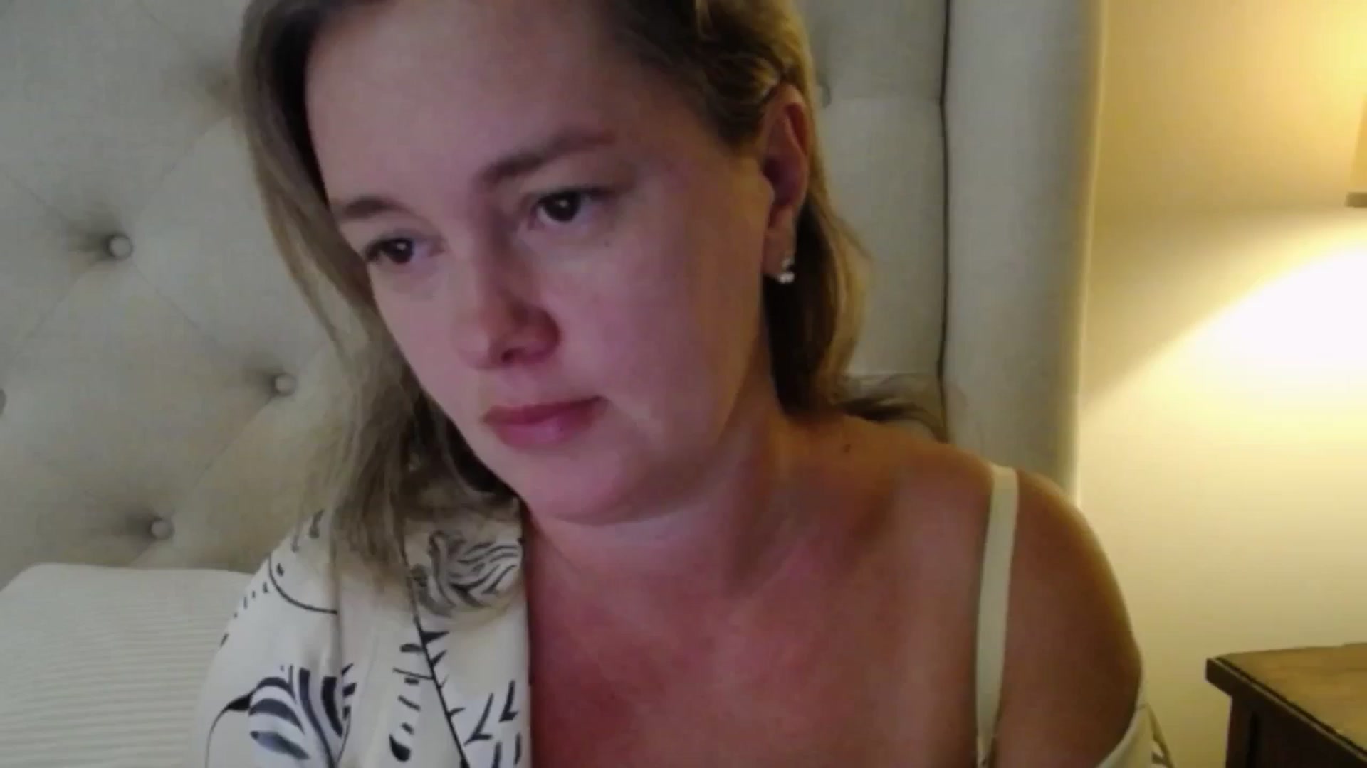 Gallery image thumbnail from J0llye's myfreecams stream on, 09/03/2025, 16:16 image 8 of 20