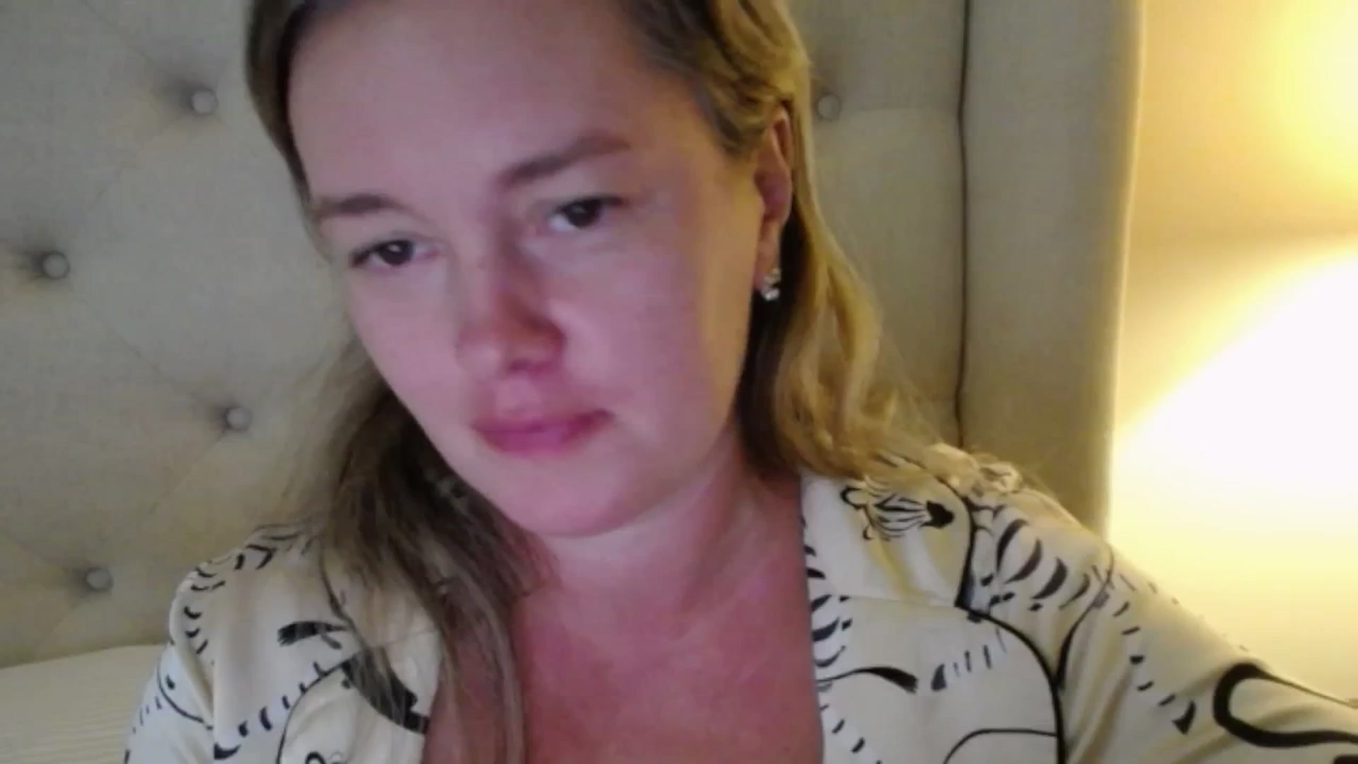 Gallery image thumbnail from J0llye's myfreecams stream on, 09/03/2025, 19:02 image 19 of 20