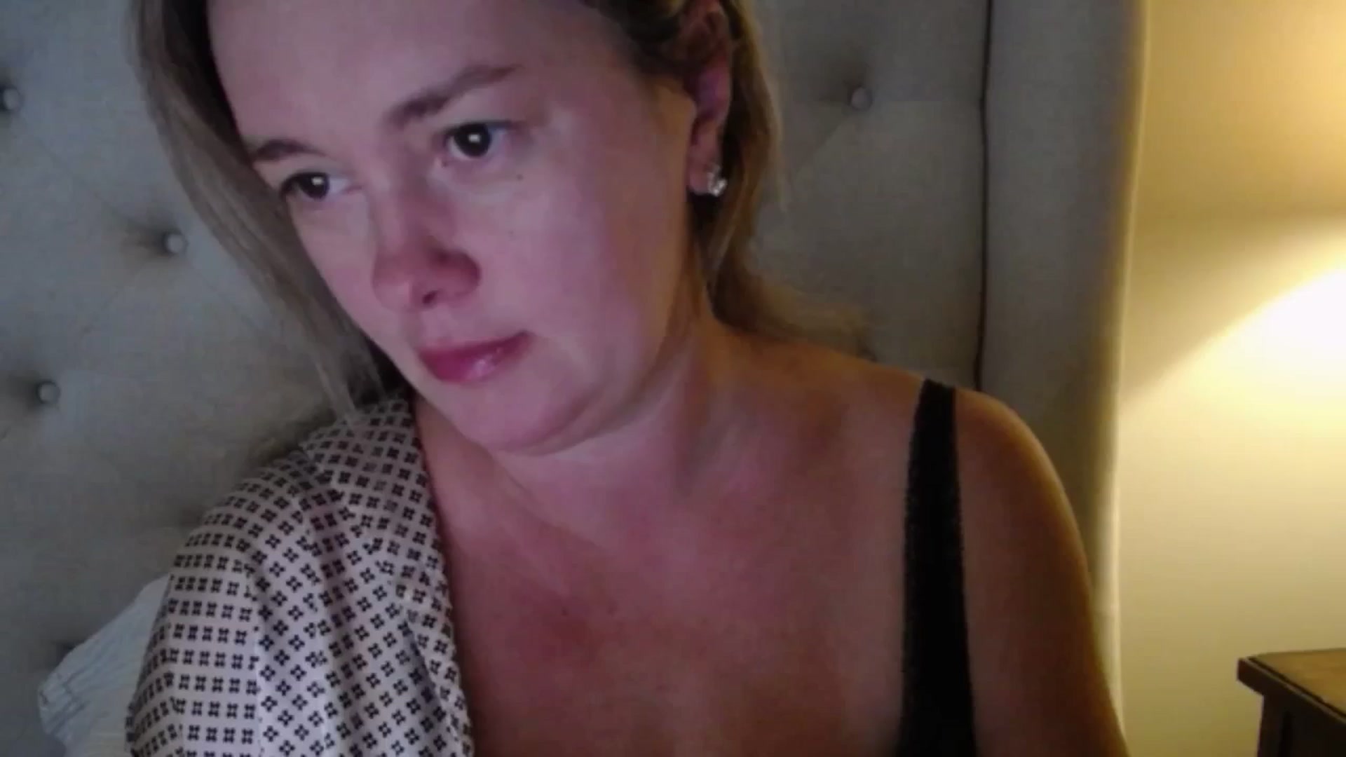 Gallery image thumbnail from J0llye's myfreecams stream on, 09/06/2025, 19:47 image 2 of 20