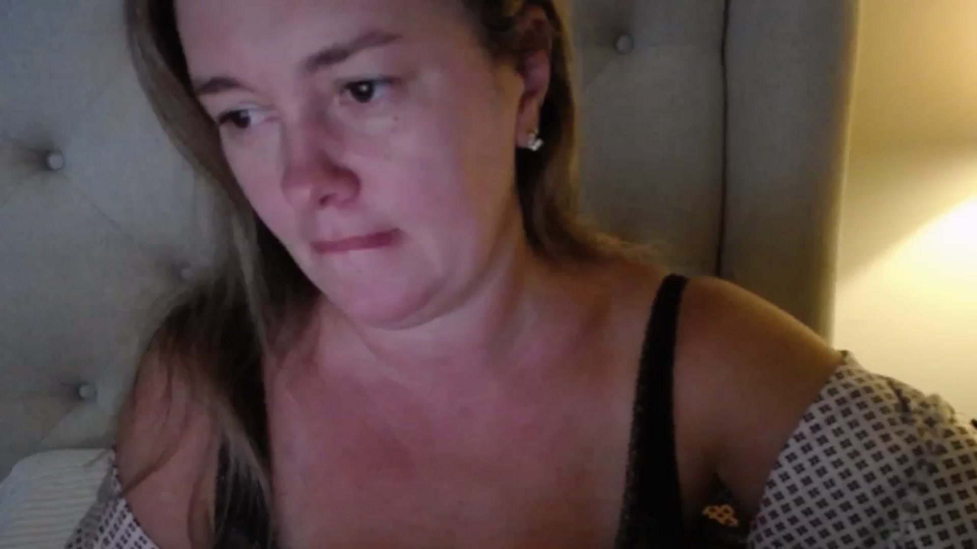 Gallery image thumbnail from J0llye's myfreecams stream on, 09/06/2025, 19:47 image 14 of 20