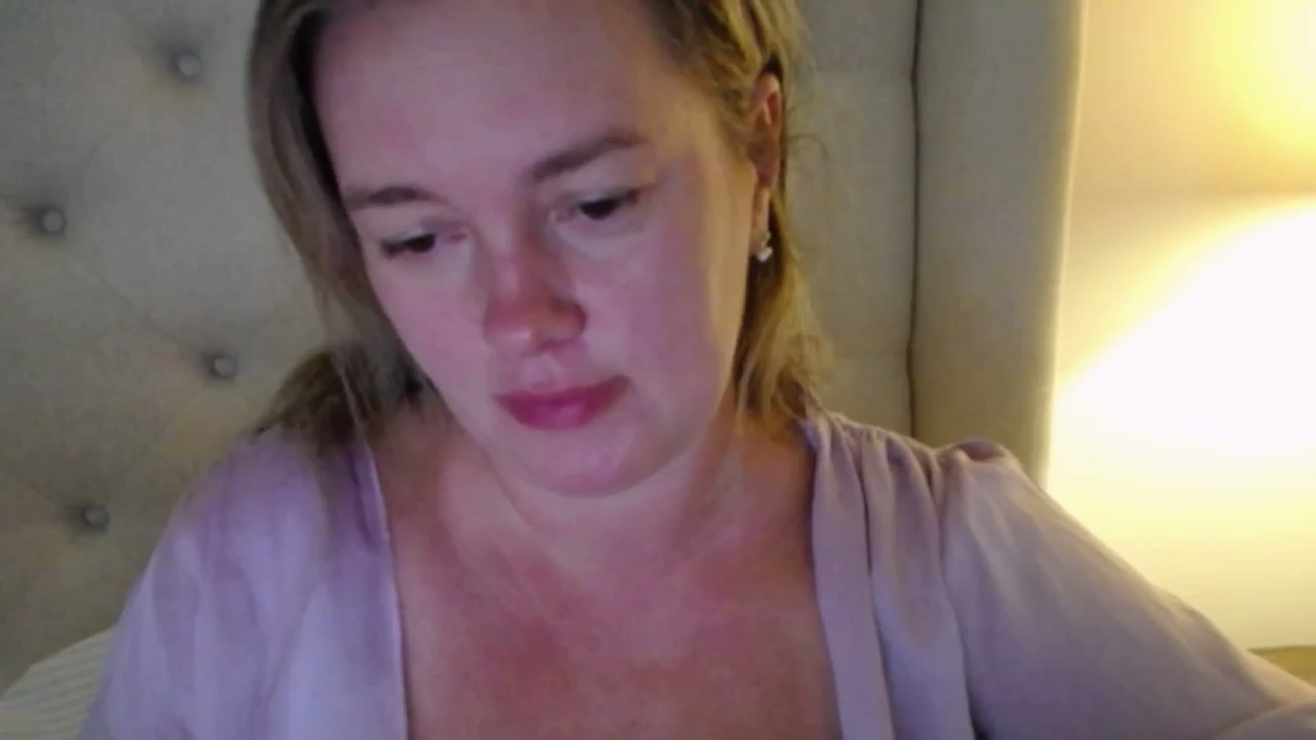 Gallery image thumbnail from J0llye's myfreecams stream on, 09/10/2025, 18:35 image 9 of 20