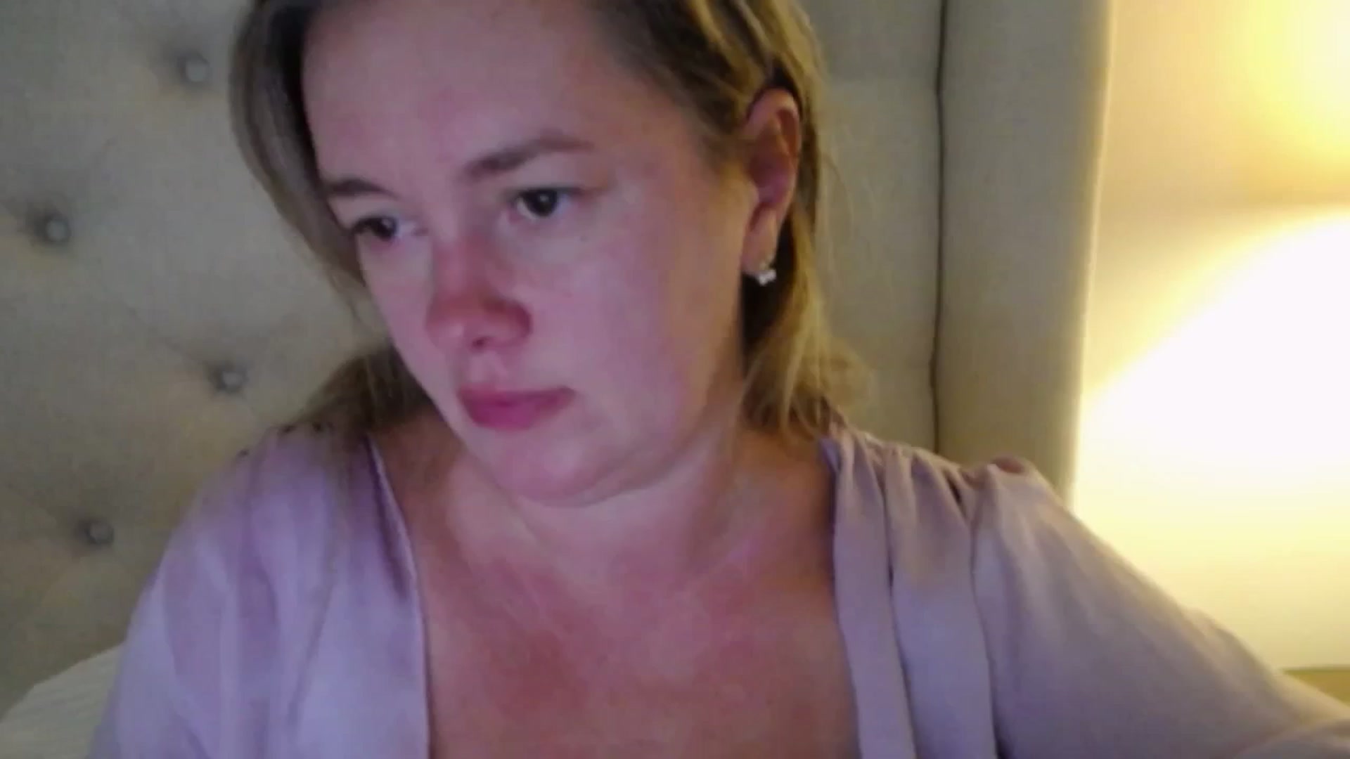 Gallery image thumbnail from J0llye's myfreecams stream on, 09/10/2025, 18:35 image 8 of 20