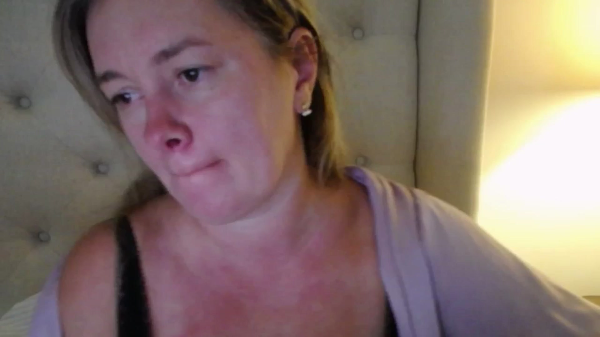 Gallery image thumbnail from J0llye's myfreecams stream on, 09/10/2025, 18:35 image 19 of 20