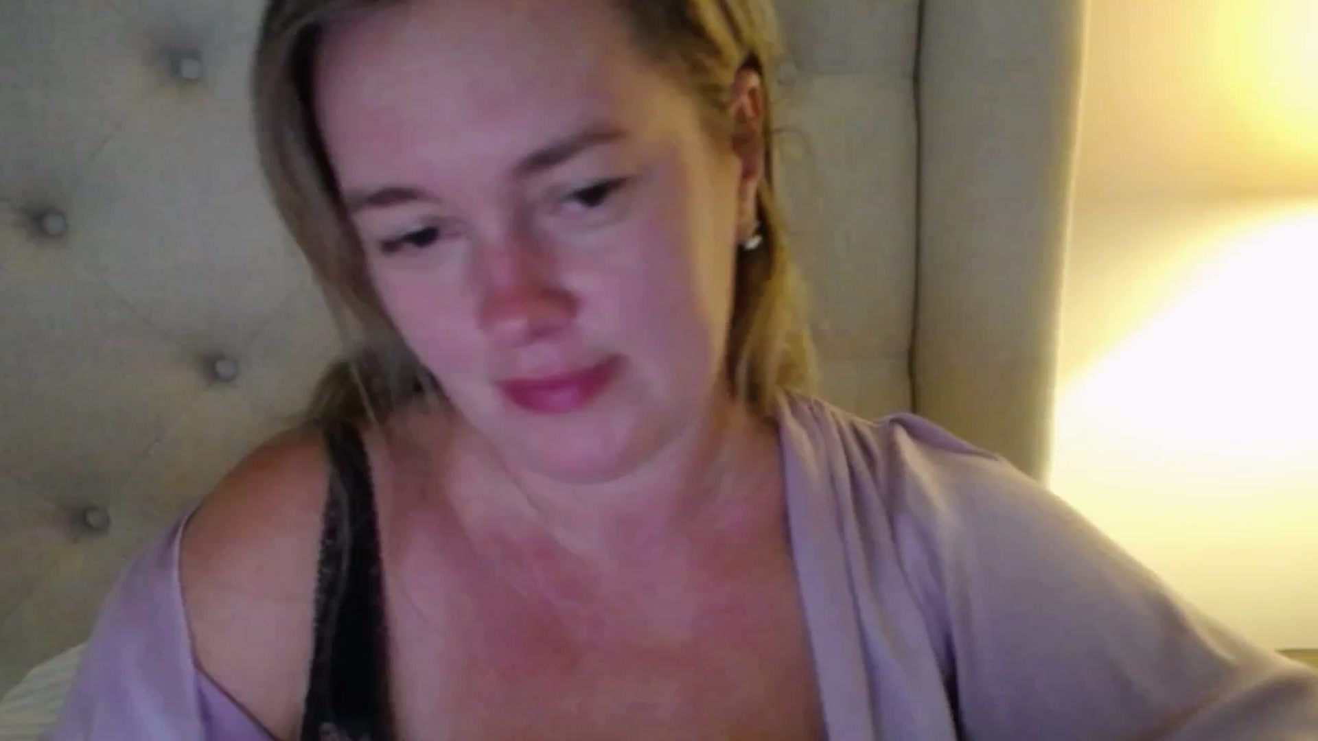 Gallery image thumbnail from J0llye's myfreecams stream on, 09/10/2025, 18:35 image 17 of 20