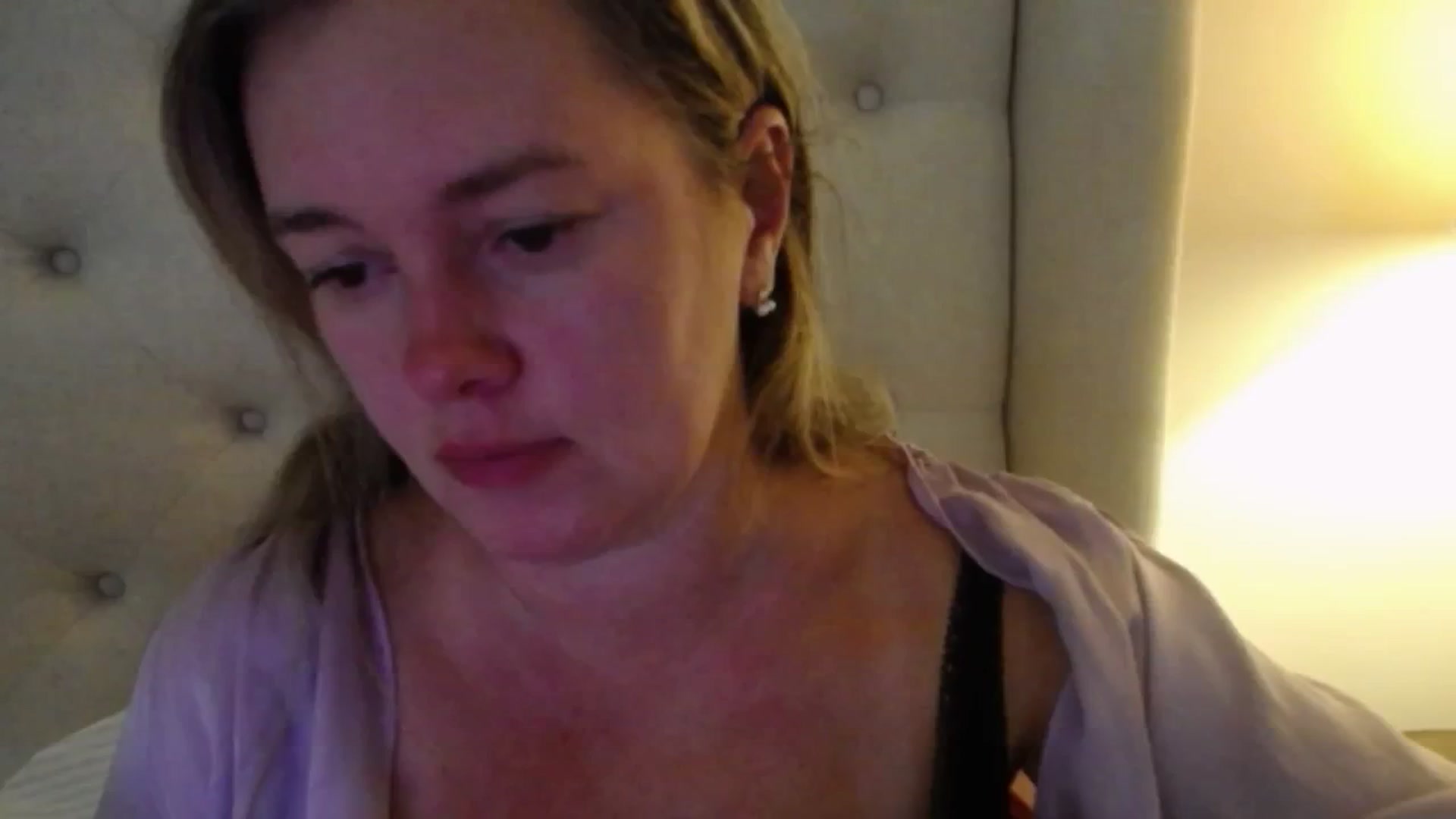 Gallery image thumbnail from J0llye's myfreecams stream on, 09/10/2025, 18:35 image 5 of 20